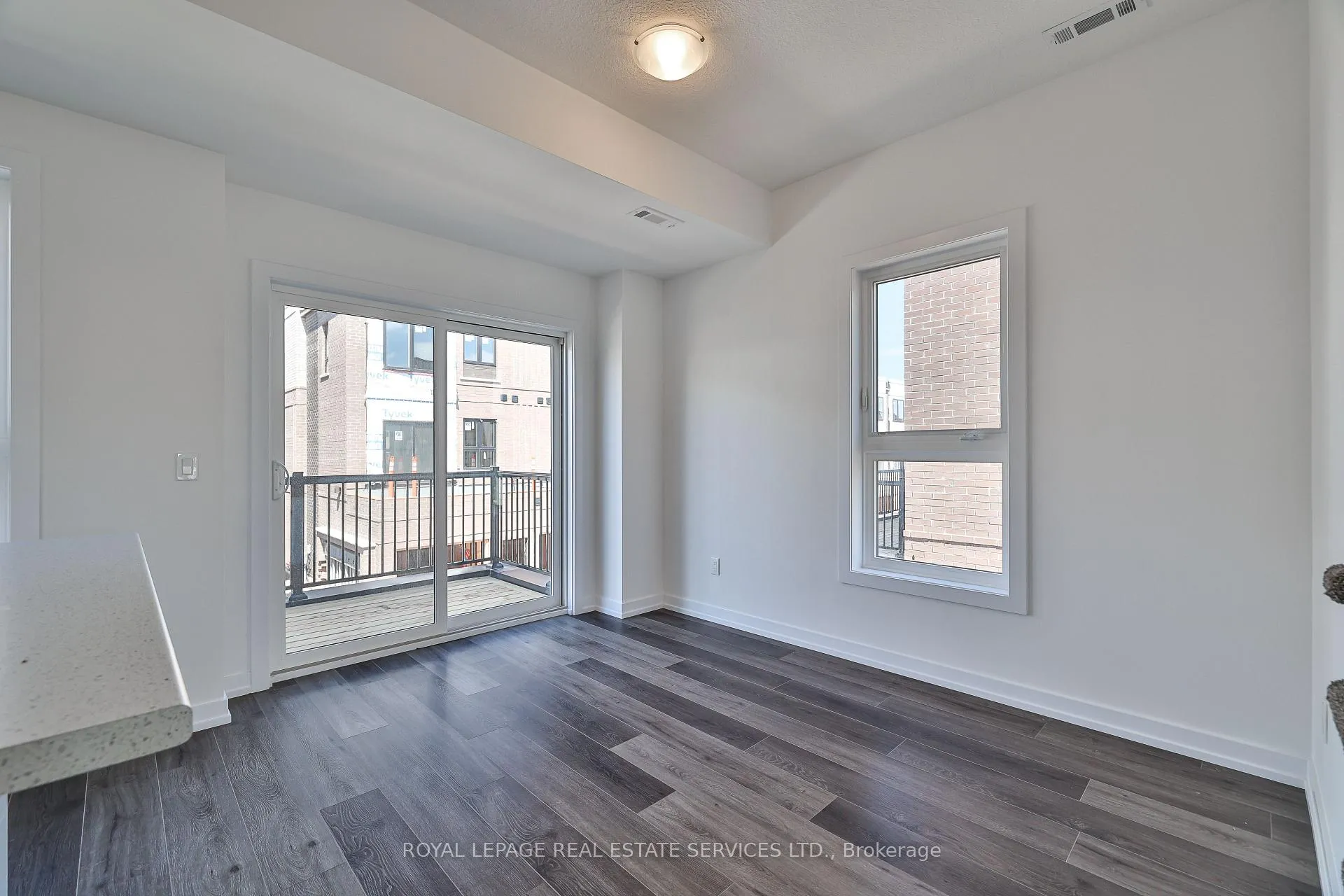 Photo 17 of Unit 14, 211 Burke Street, Hamilton, Waterdown — HOMEH