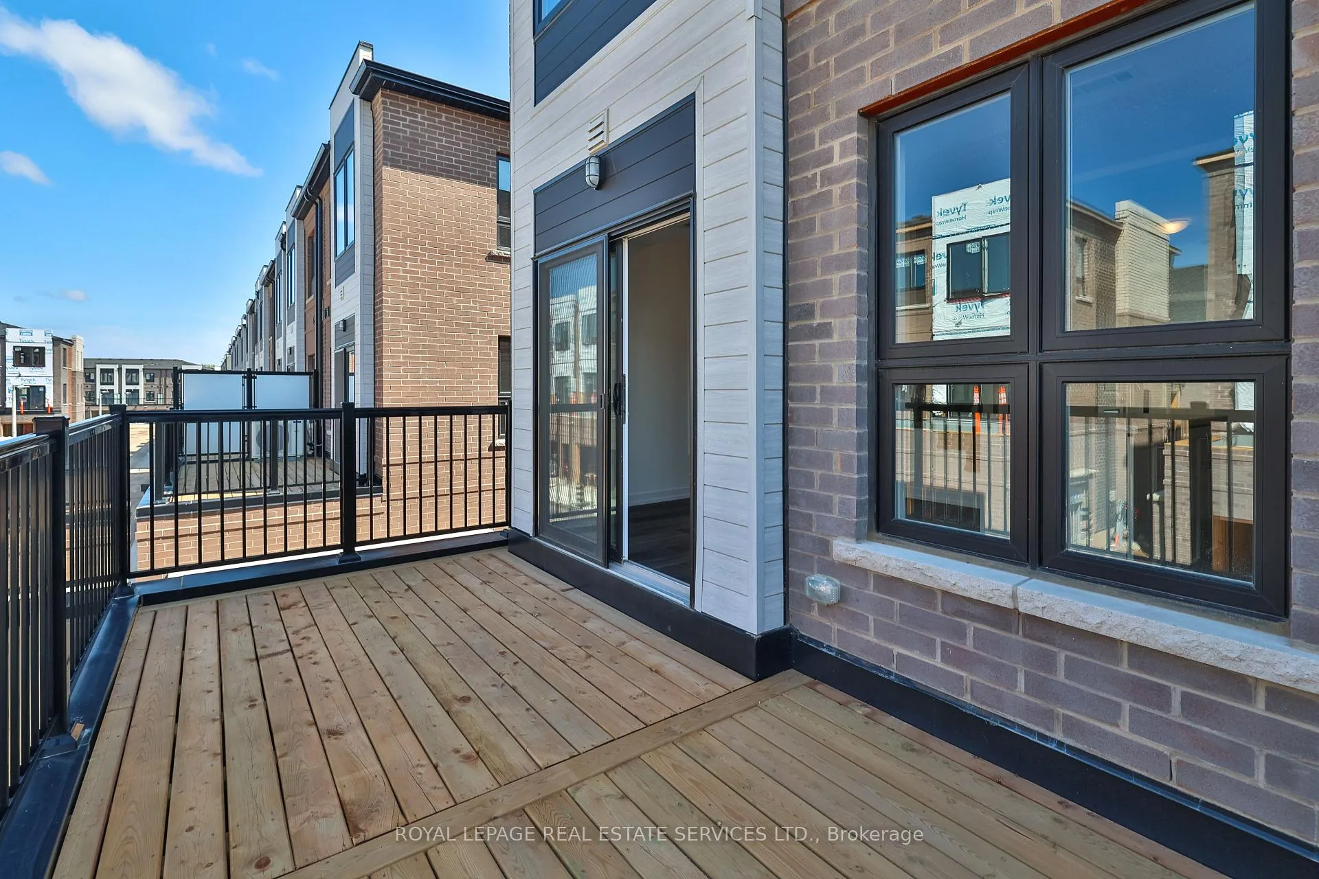 Photo 21 of Unit 14, 211 Burke Street, Hamilton, Waterdown — HOMEH
