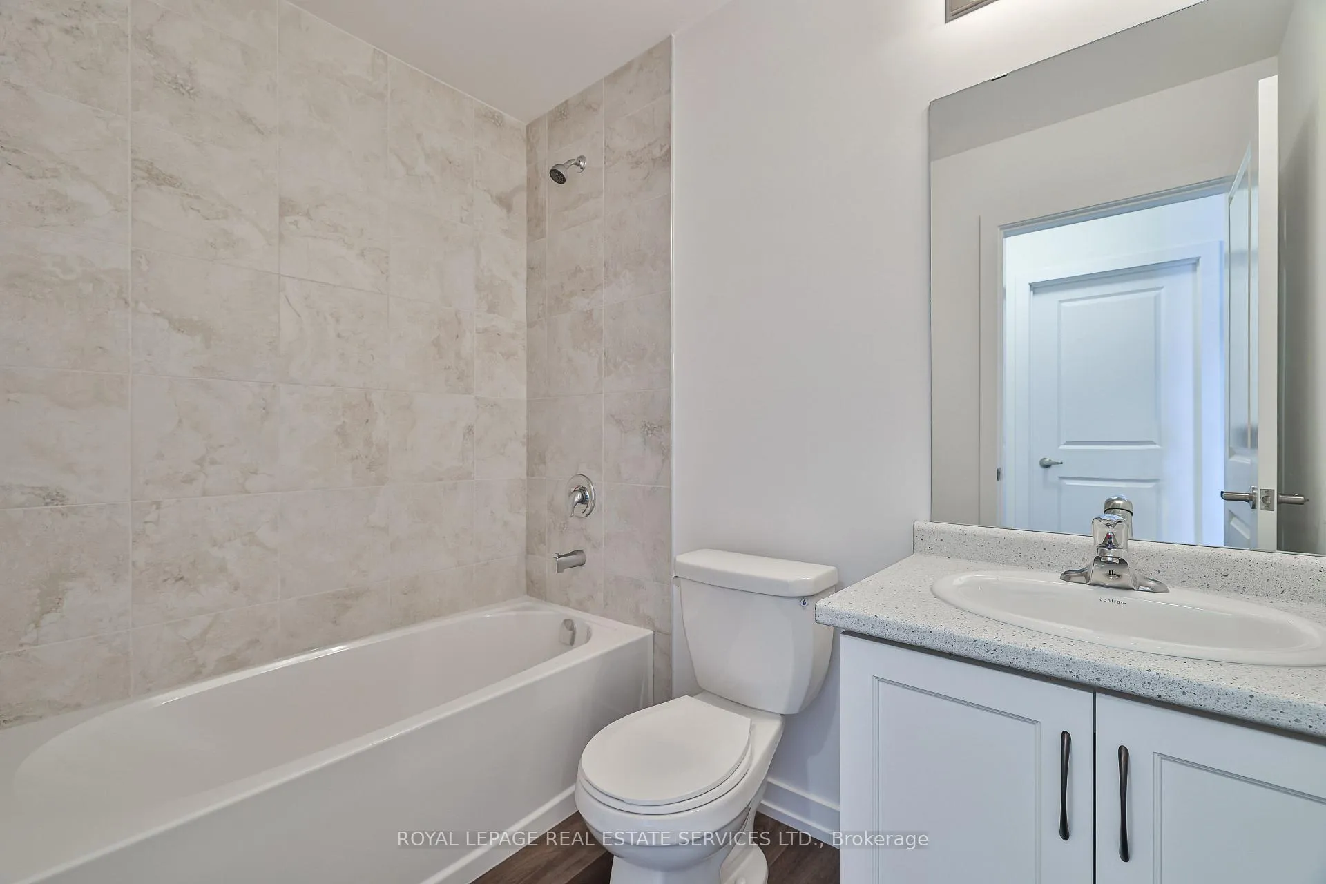 Photo 23 of Unit 14, 211 Burke Street, Hamilton, Waterdown — HOMEH