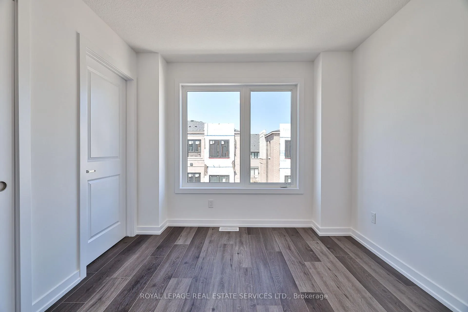 Photo 24 of Unit 14, 211 Burke Street, Hamilton, Waterdown — HOMEH