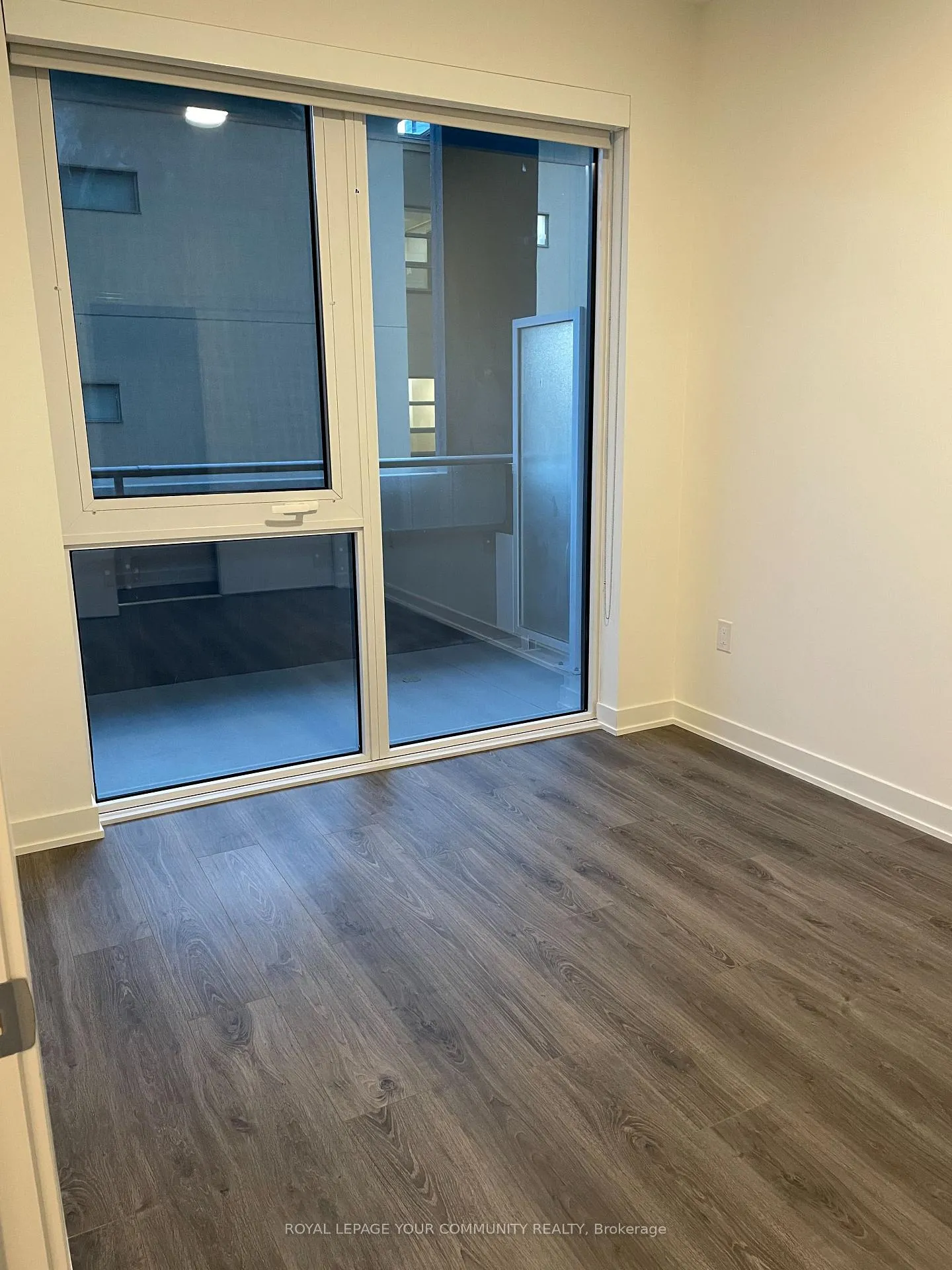 Photo 10 of Unit 210, 9 Tecumseth Street, Toronto, Niagara — HOMEH