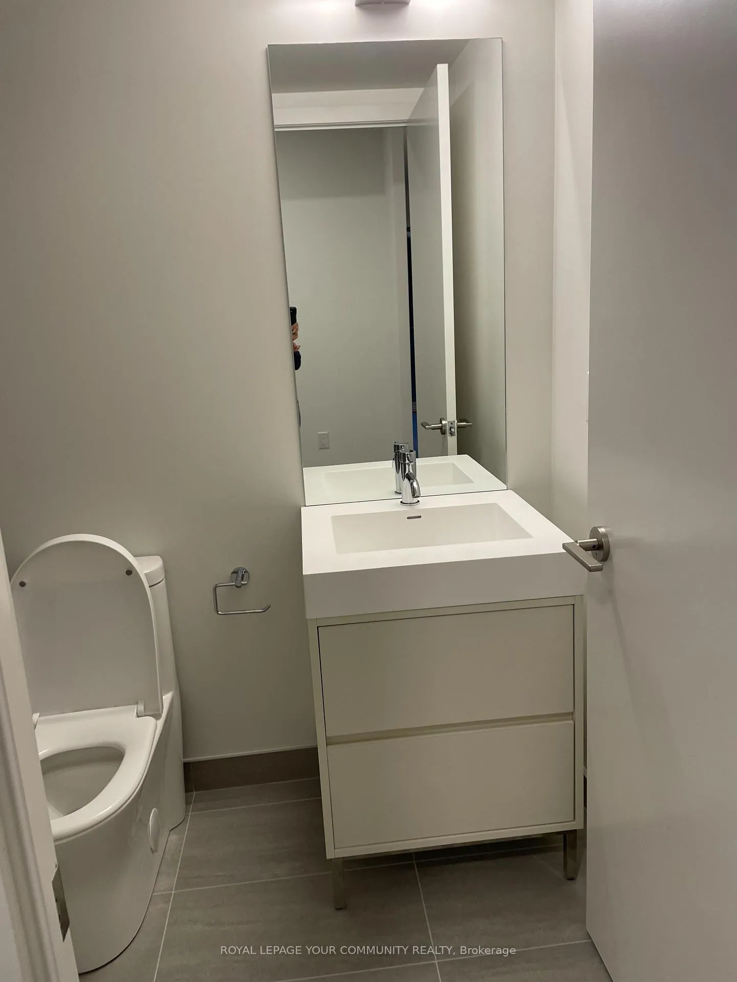 Photo 13 of Unit 210, 9 Tecumseth Street, Toronto, Niagara — HOMEH