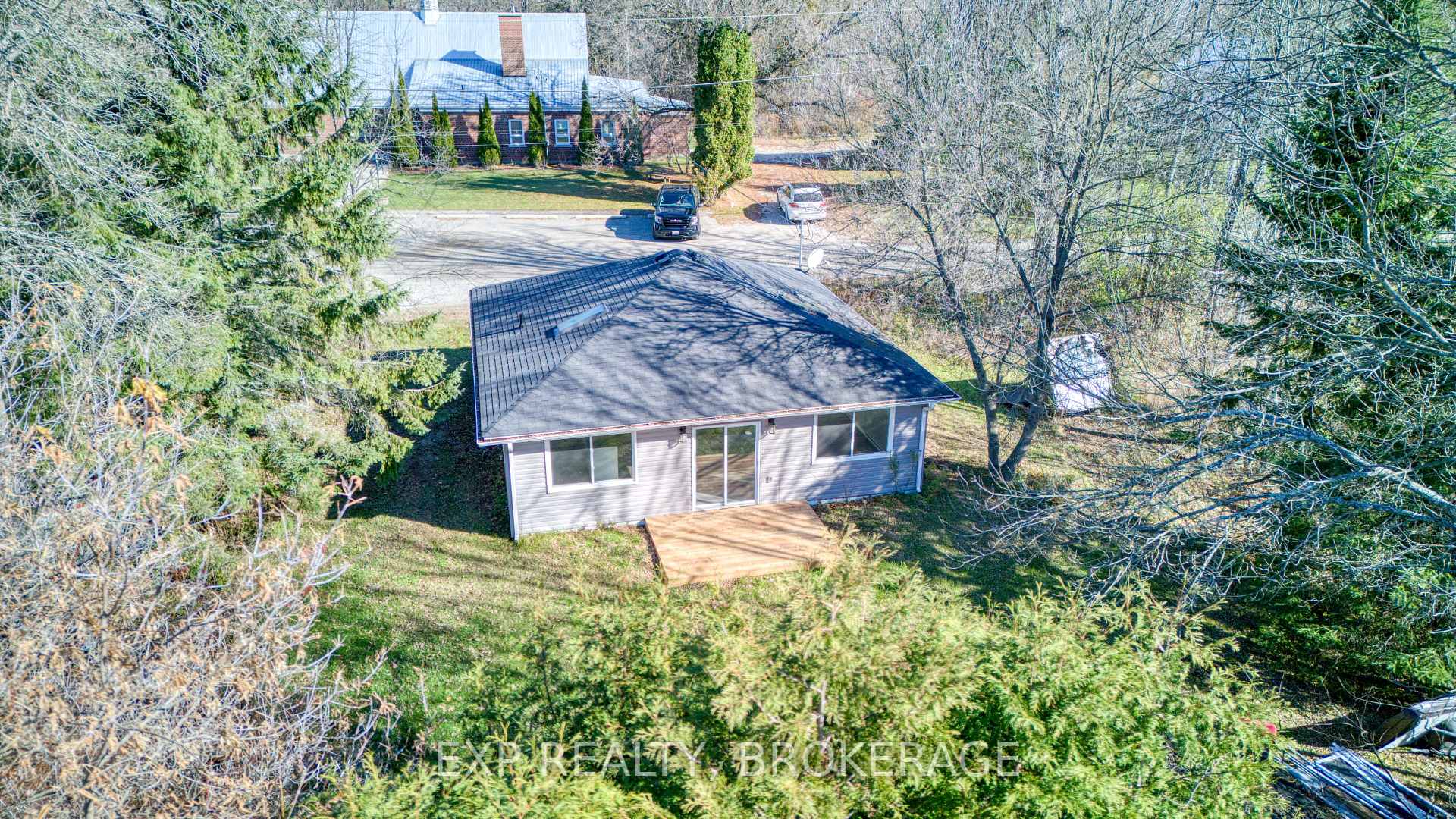 Photo 1 of 1075 Railway Street, Frontenac, Frontenac Centre — HOMEH