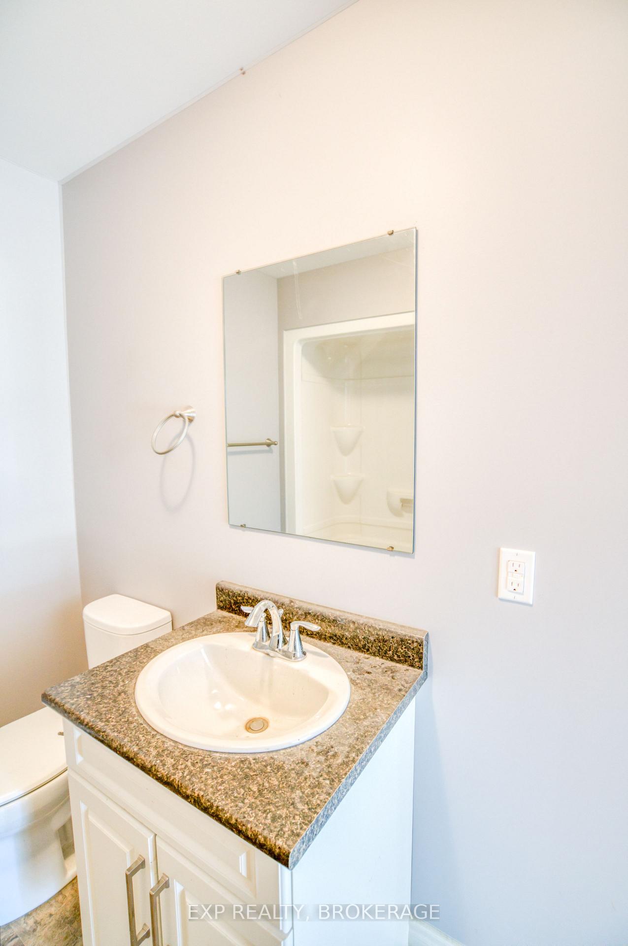 Photo 15 of 1075 Railway Street, Frontenac, Frontenac Centre — HOMEH