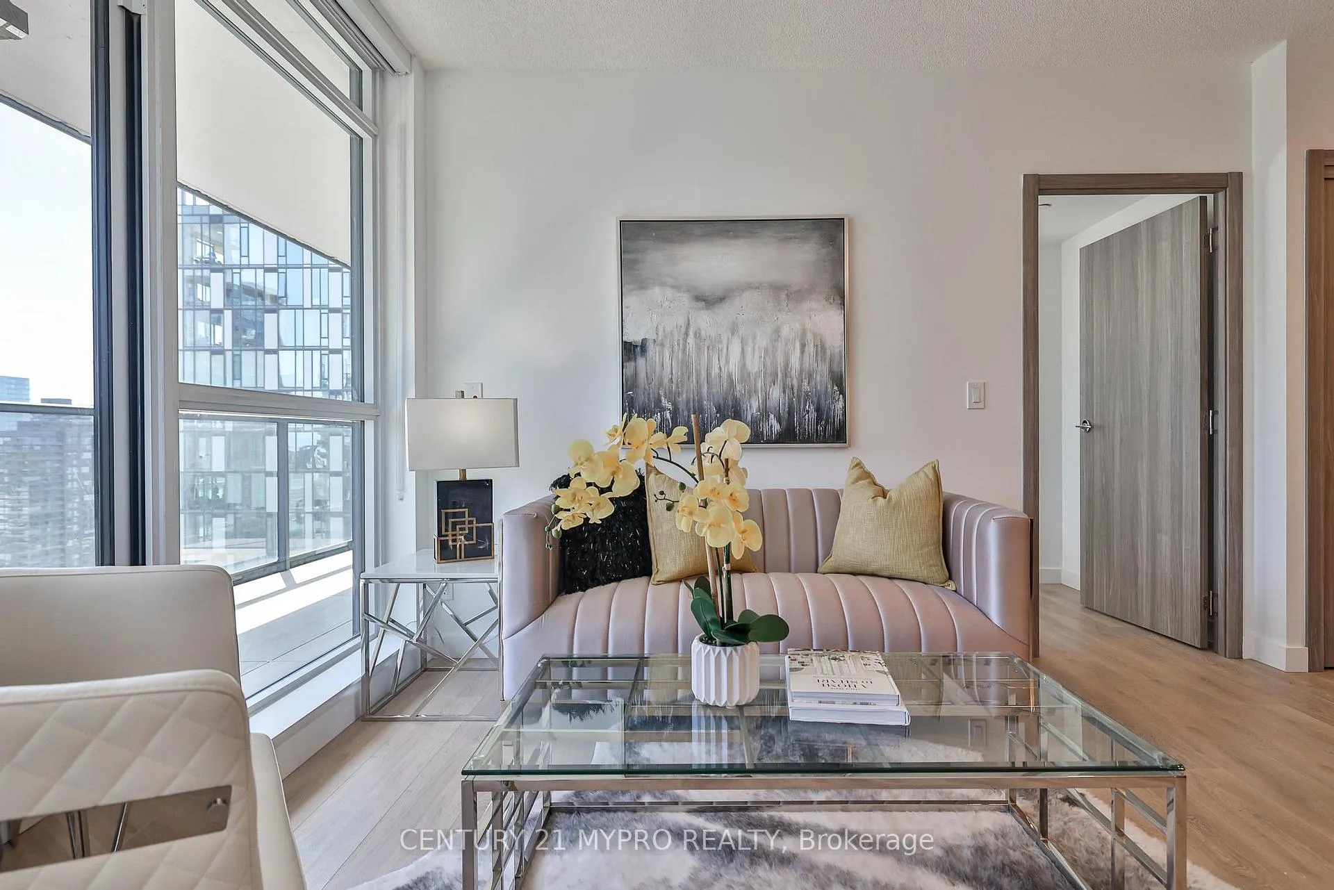 Photo 8 of Unit 4306, 38 Widmer Street, Toronto, Waterfront Communities — HOMEH