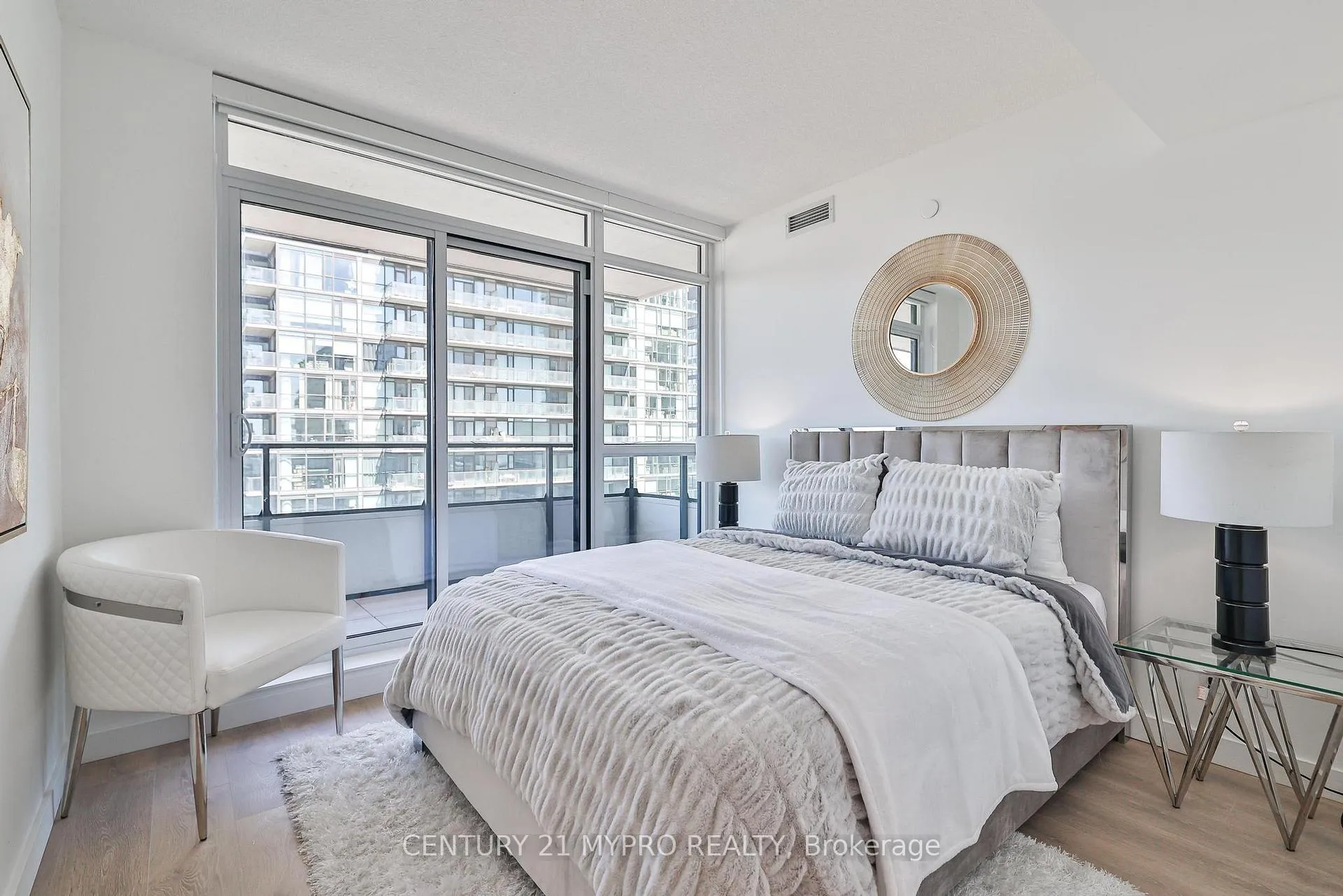 Photo 13 of Unit 4306, 38 Widmer Street, Toronto, Waterfront Communities — HOMEH