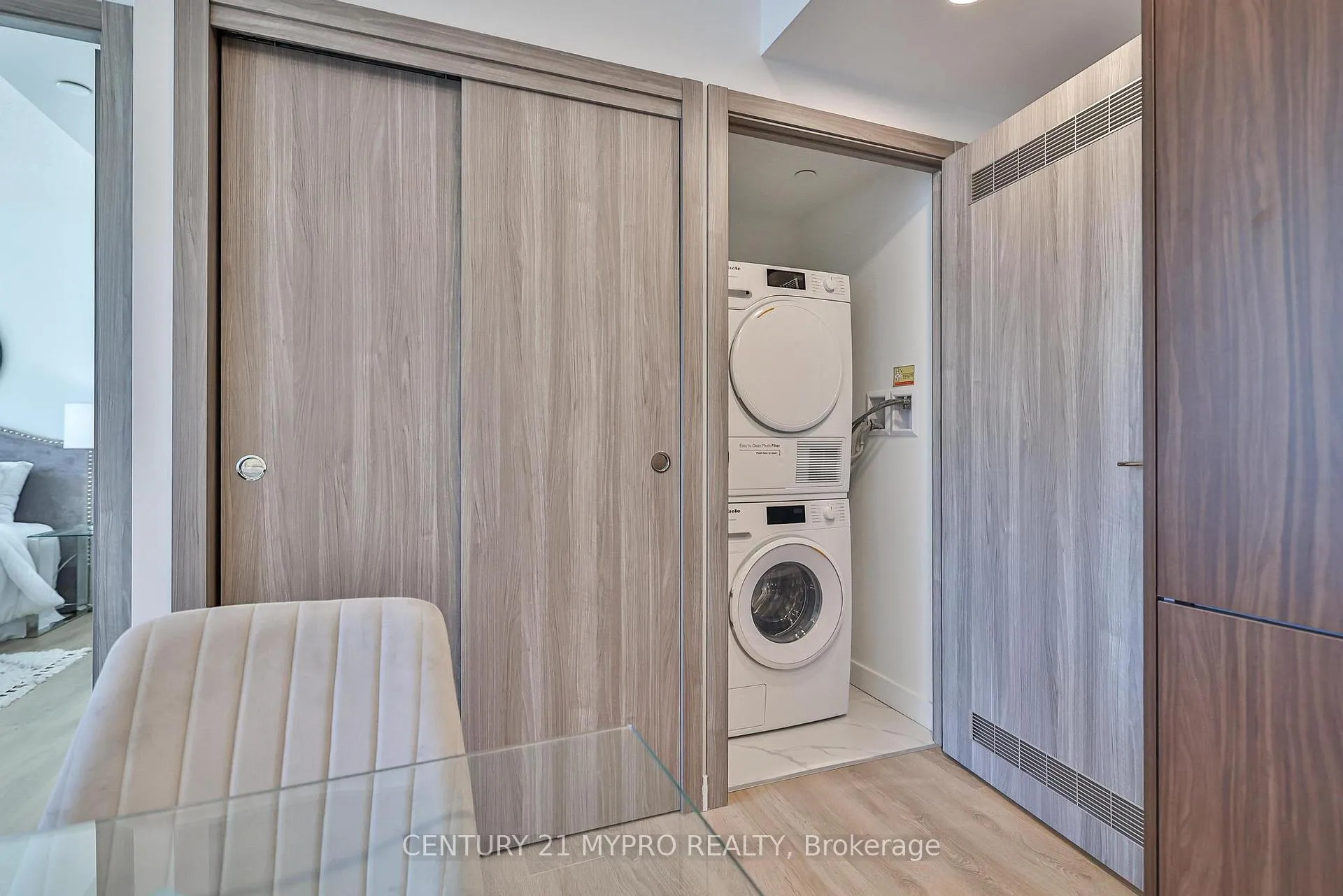 Photo 16 of Unit 4306, 38 Widmer Street, Toronto, Waterfront Communities — HOMEH