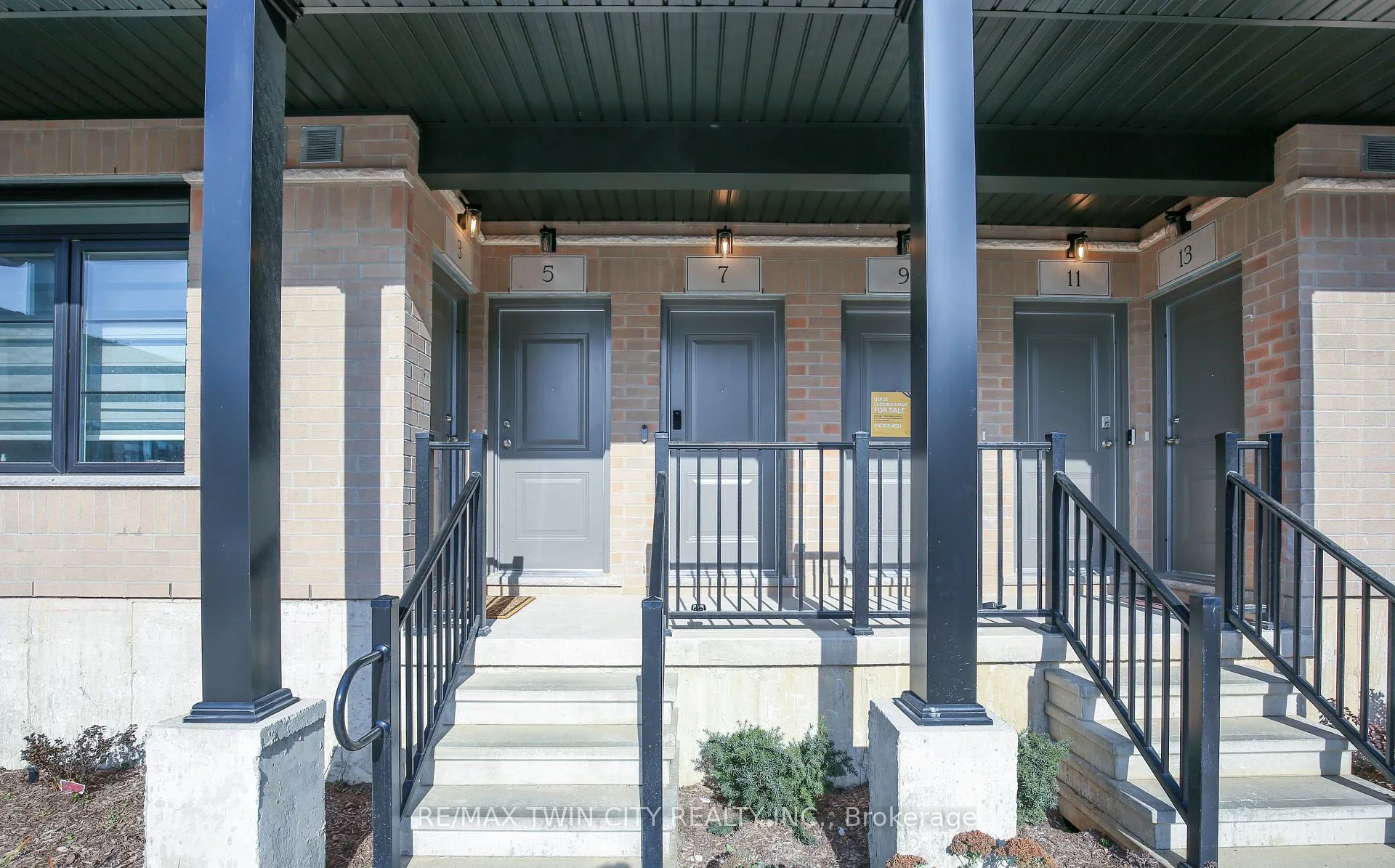 Photo 14 of 7 Lomond Lane, Kitchener — HOMEH