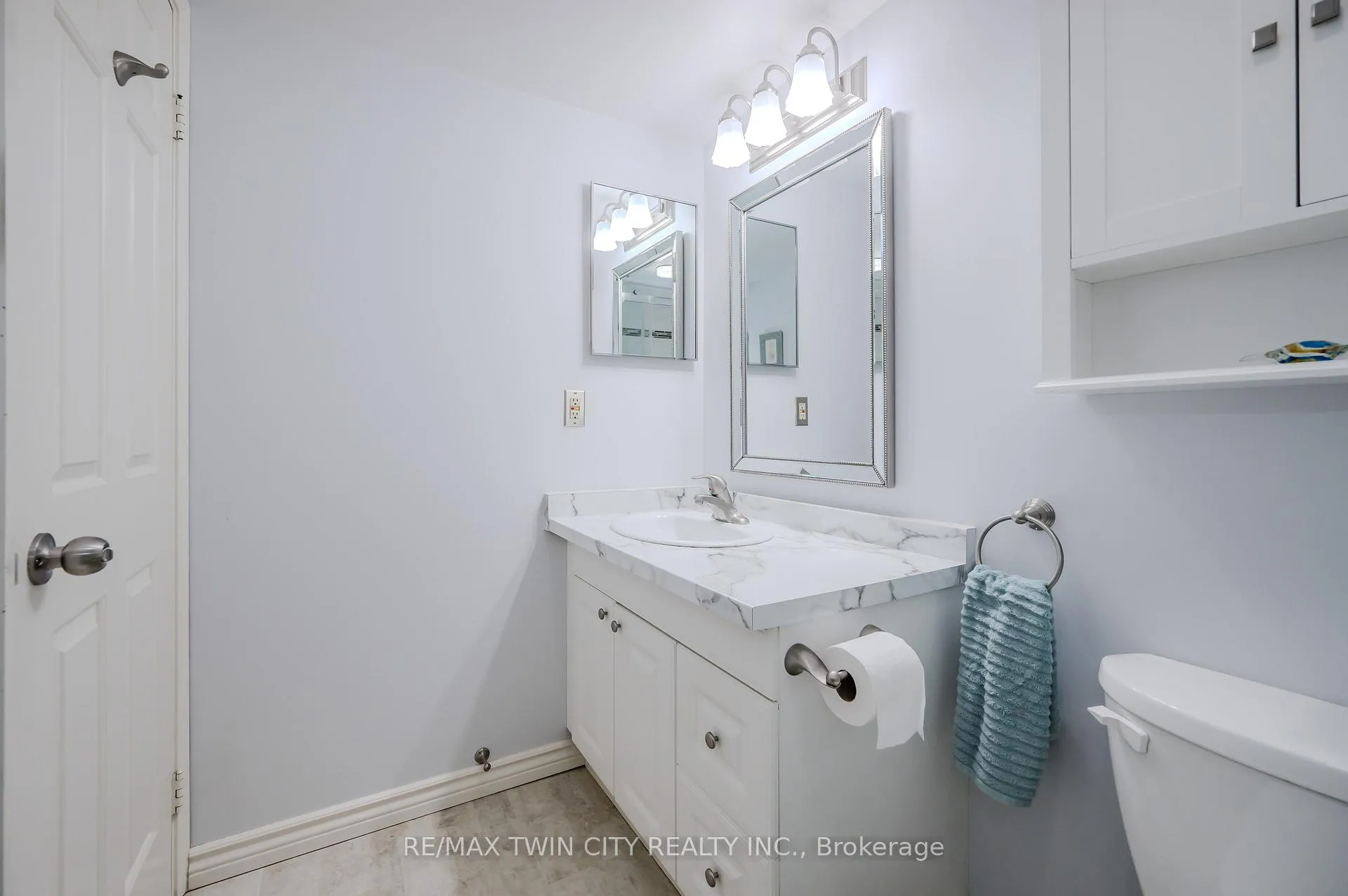 Photo 13 of Unit 409, 1414 King Street E, Kitchener — HOMEH