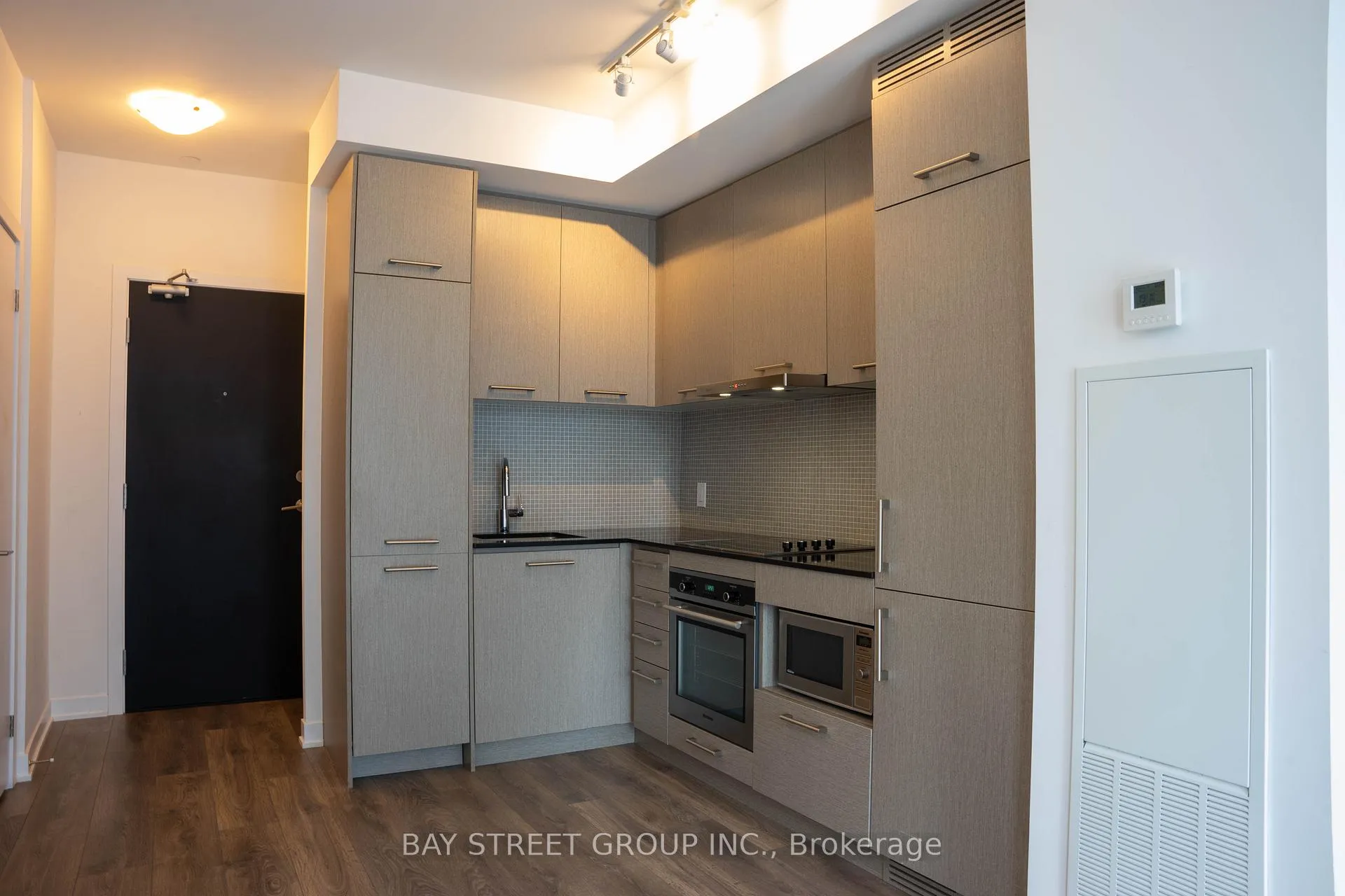 Photo 3 of Unit 2915, 87 Peter Street, Toronto, Waterfront Communities — HOMEH