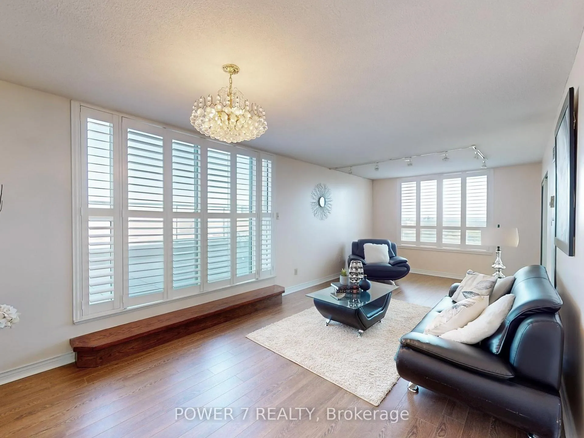Photo 7 of Unit 1603, 7 Townsgate Drive, Vaughan, Crestwood-Springfarm-Yorkhill — HOMEH