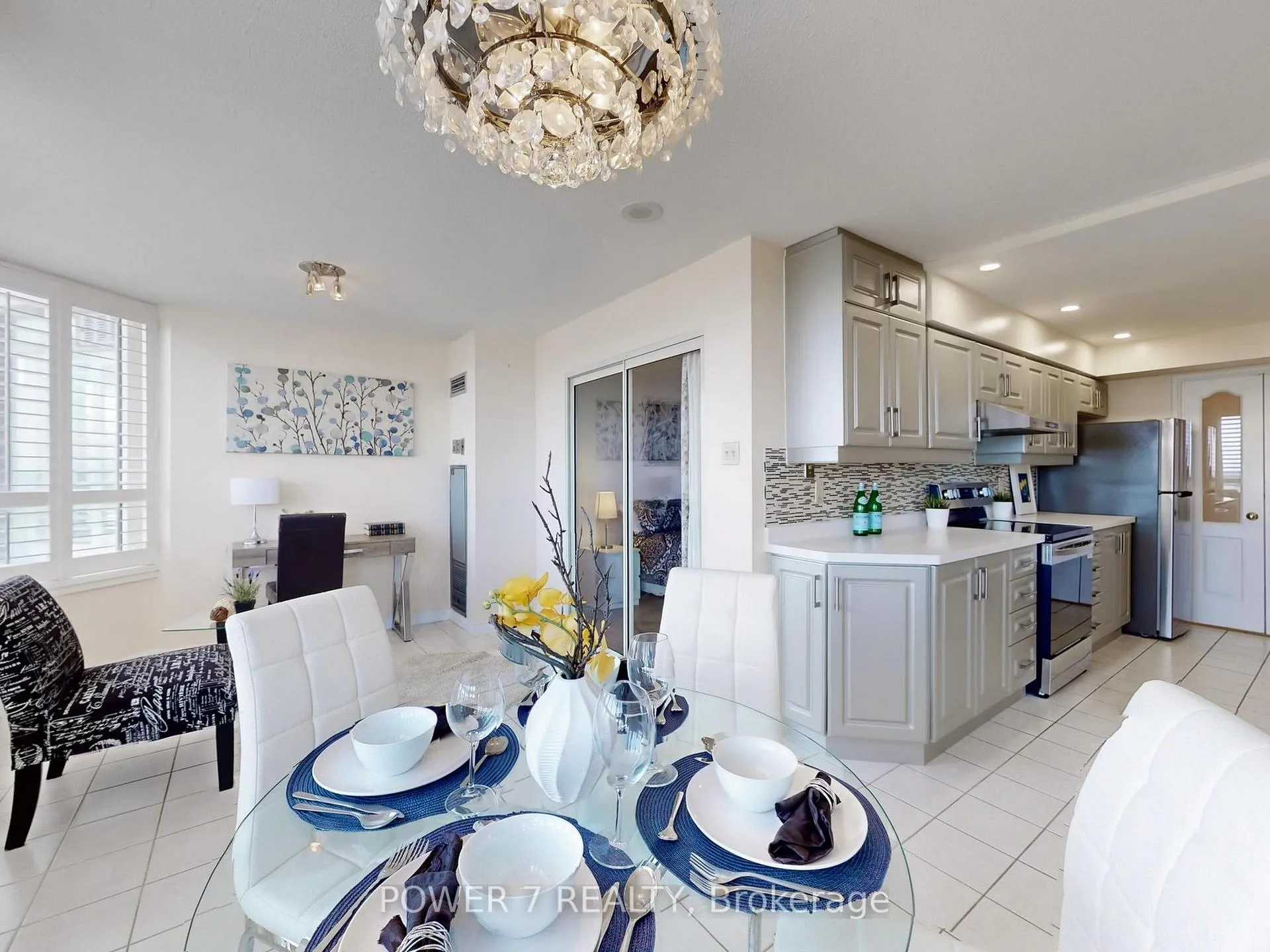 Photo 14 of Unit 1603, 7 Townsgate Drive, Vaughan, Crestwood-Springfarm-Yorkhill — HOMEH