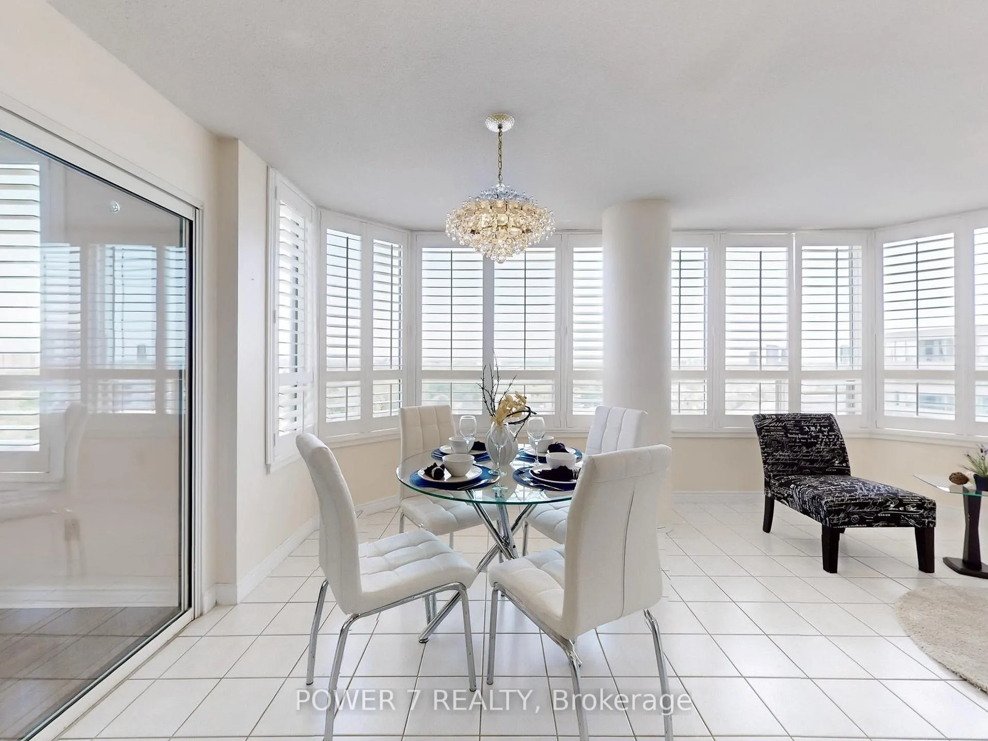 Photo 17 of Unit 1603, 7 Townsgate Drive, Vaughan, Crestwood-Springfarm-Yorkhill — HOMEH