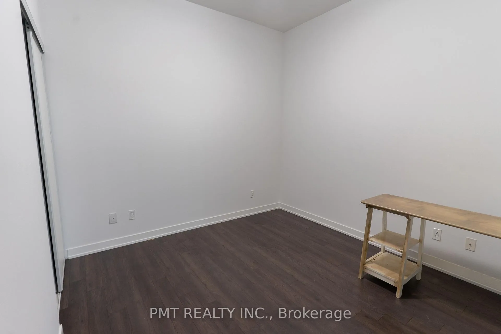 Photo 8 of Unit 306, 30 Ordnance Street, Toronto, Niagara — HOMEH