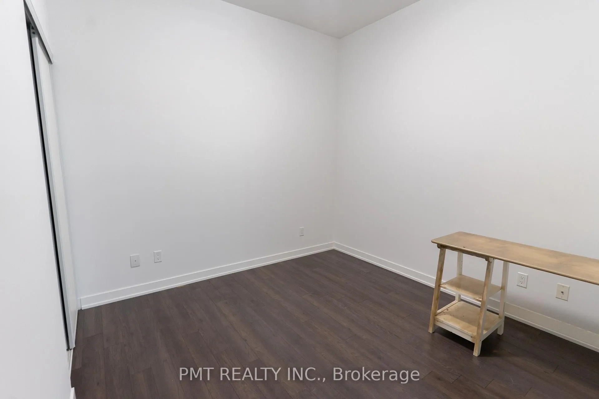 Photo 9 of Unit 306, 30 Ordnance Street, Toronto, Niagara — HOMEH