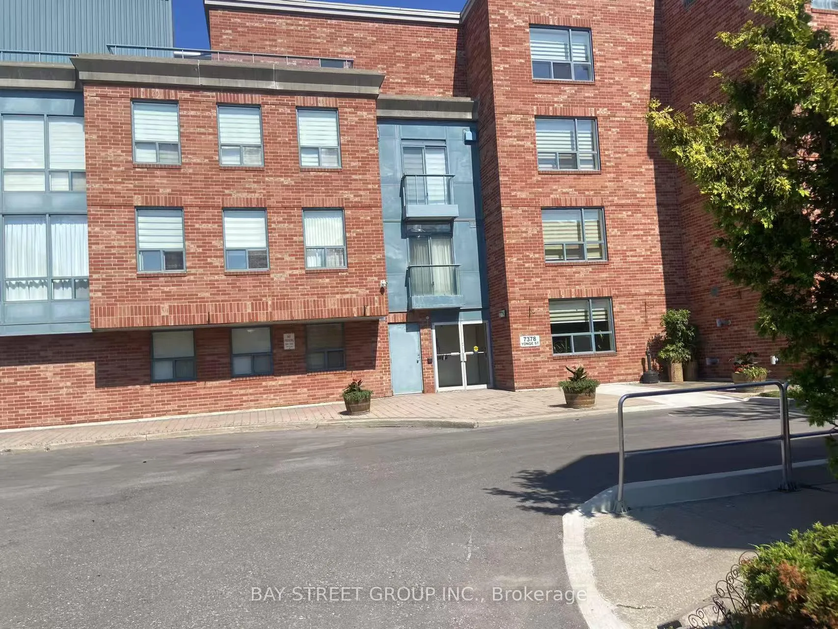 Front of Unit 212, 7378 Yonge Street