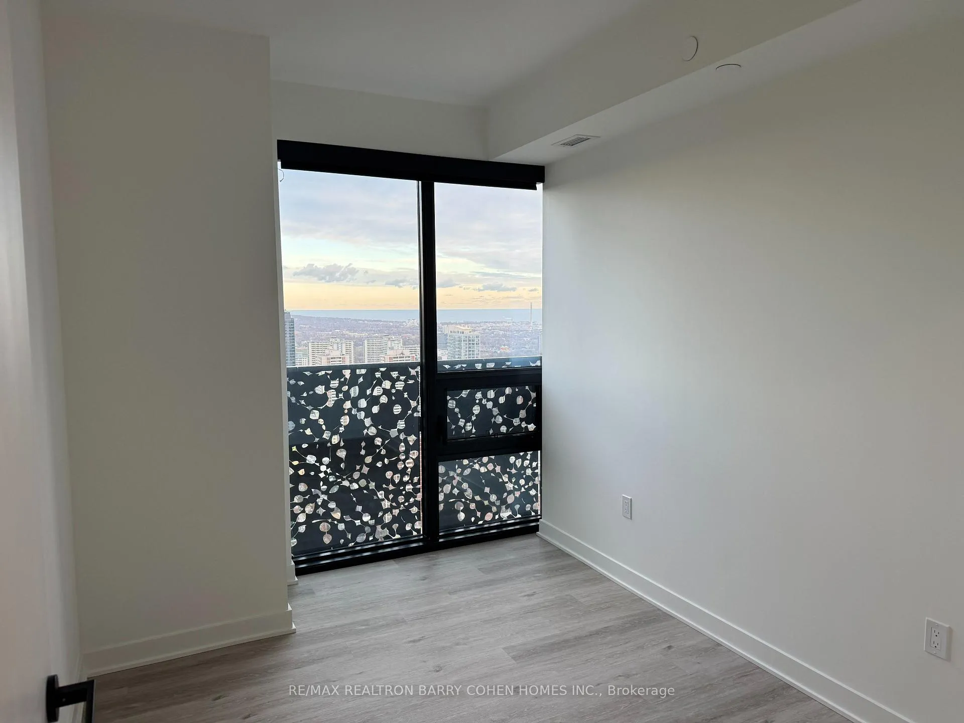 Photo 6 of Unit 4402, 55 Charles Street E, Toronto, Church-Yonge Corridor — HOMEH