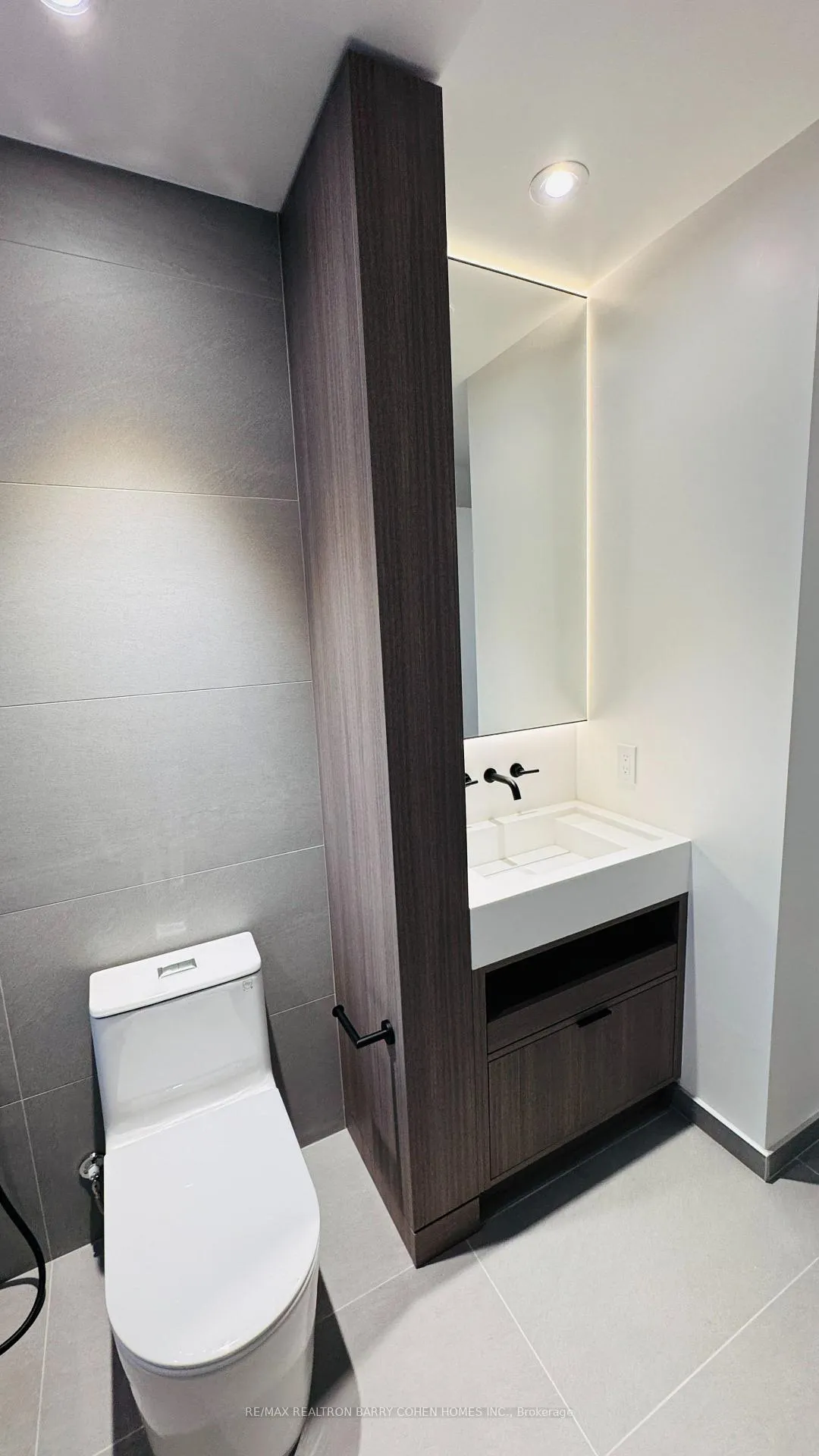 Photo 8 of Unit 4402, 55 Charles Street E, Toronto, Church-Yonge Corridor — HOMEH