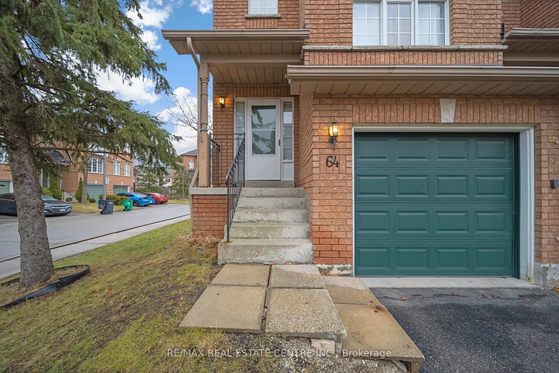 Photo 5 of Unit 64, 65 Brickyard Way, Brampton, Brampton North — HOMEH