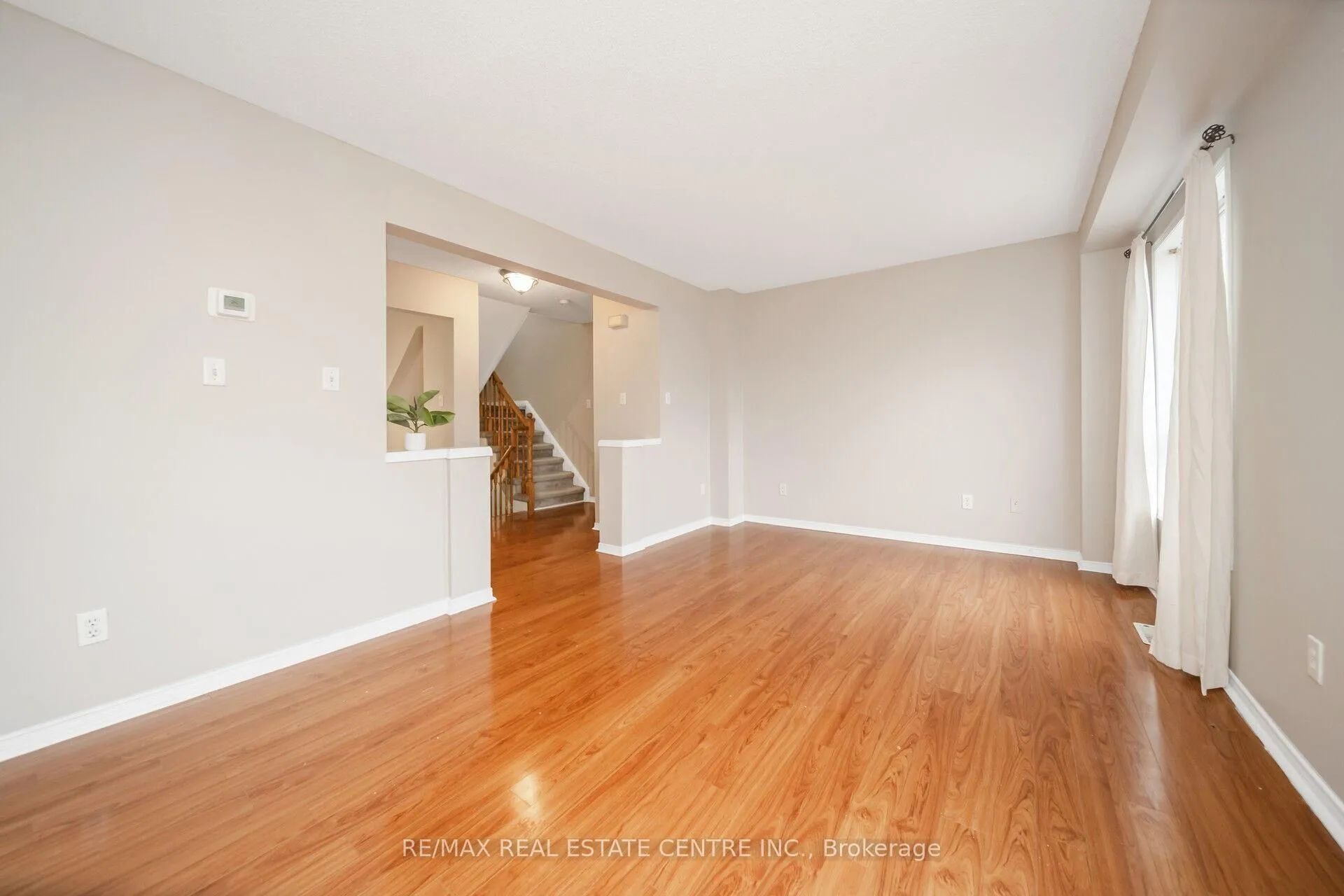 Photo 12 of Unit 64, 65 Brickyard Way, Brampton, Brampton North — HOMEH