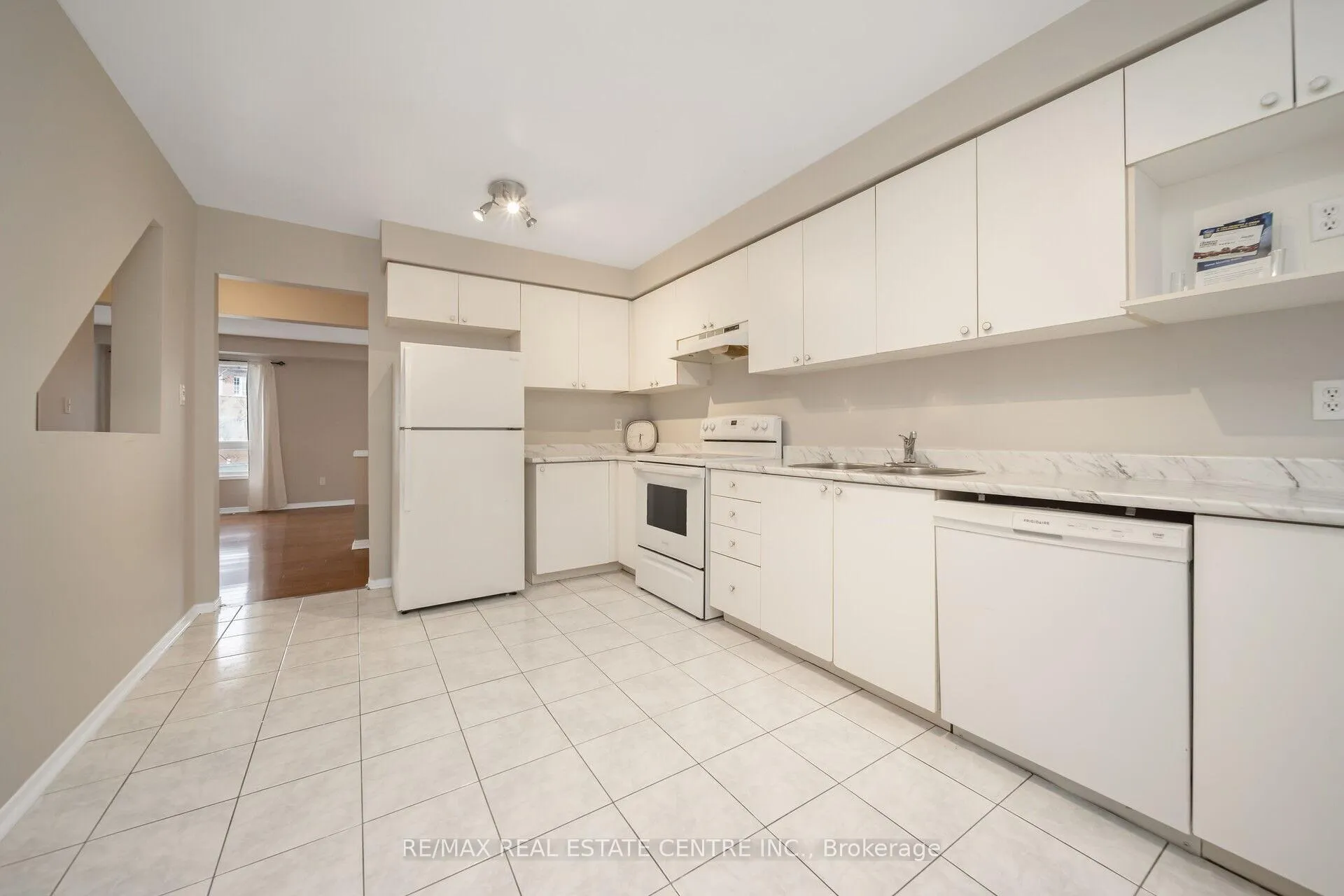 Photo 17 of Unit 64, 65 Brickyard Way, Brampton, Brampton North — HOMEH
