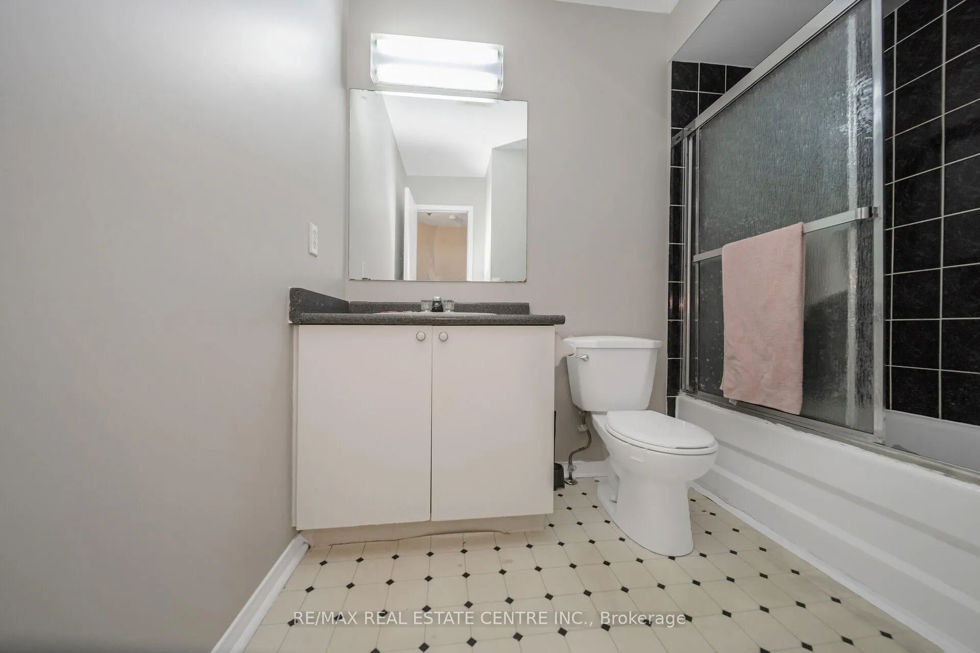 Photo 23 of Unit 64, 65 Brickyard Way, Brampton, Brampton North — HOMEH