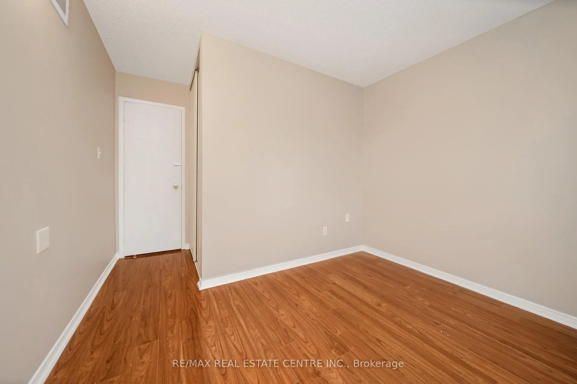 Photo 27 of Unit 64, 65 Brickyard Way, Brampton, Brampton North — HOMEH