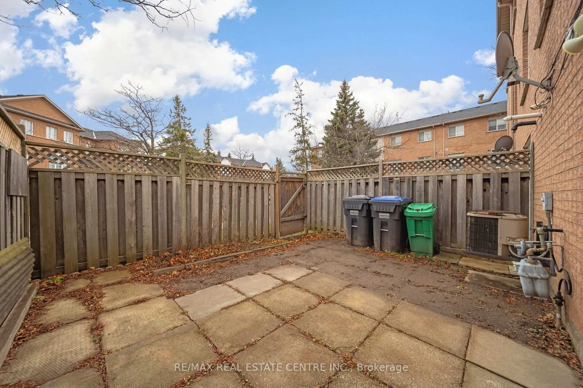 Photo 34 of Unit 64, 65 Brickyard Way, Brampton, Brampton North — HOMEH
