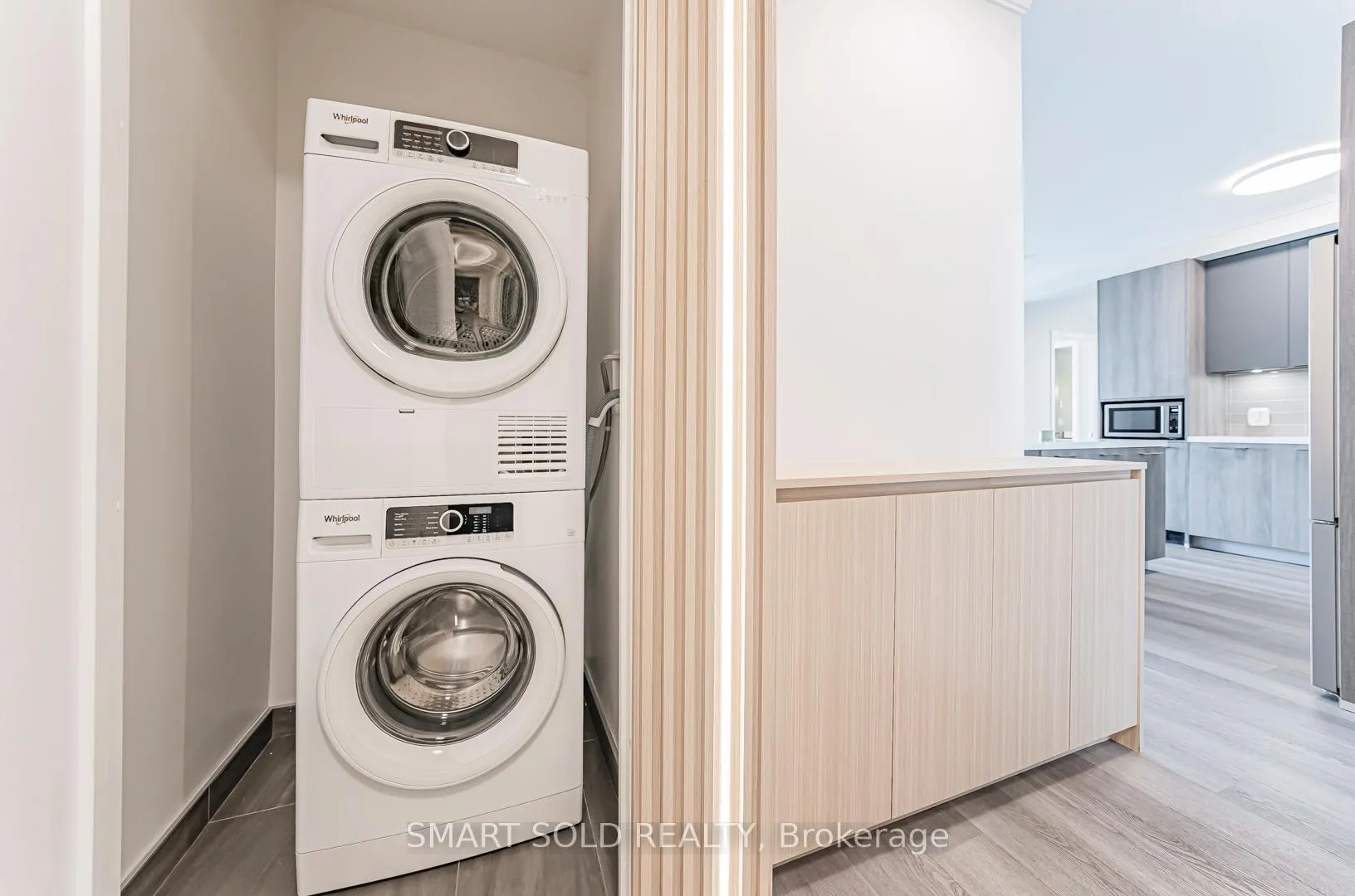 Photo 9 of Unit 3007, 8 water walk Drive, Markham, Unionville — HOMEH
