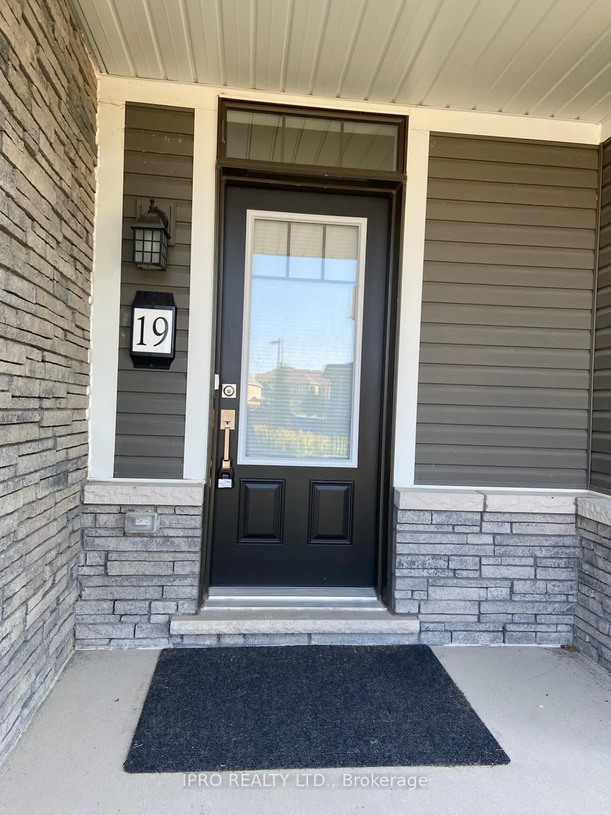 Photo 2 of Unit 19, 7789 Kalar Road, Niagara Falls, Brown — HOMEH