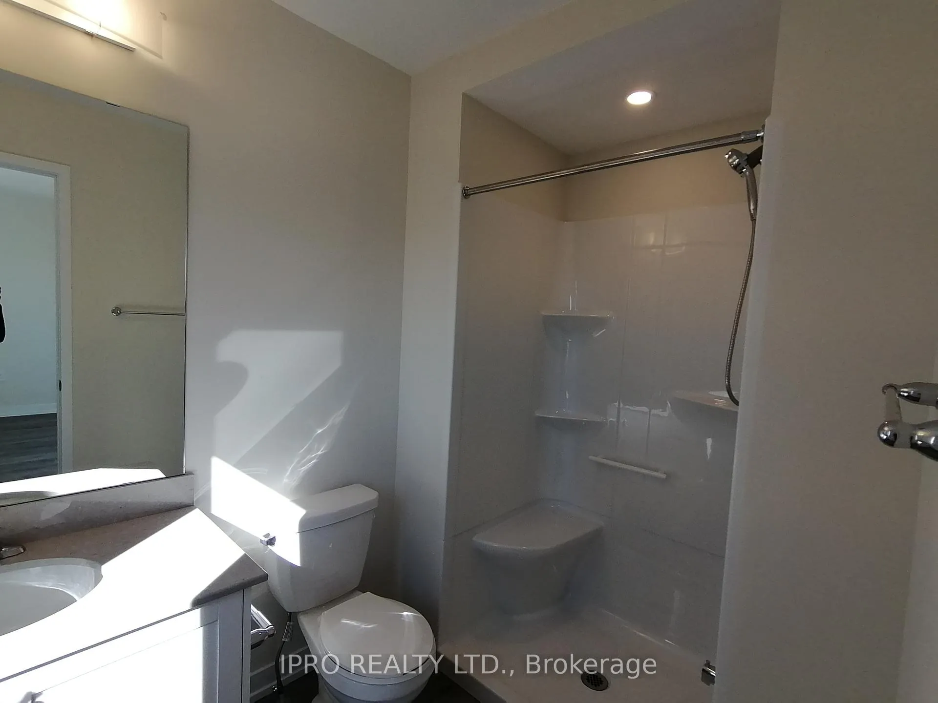 Photo 10 of Unit 19, 7789 Kalar Road, Niagara Falls, Brown — HOMEH