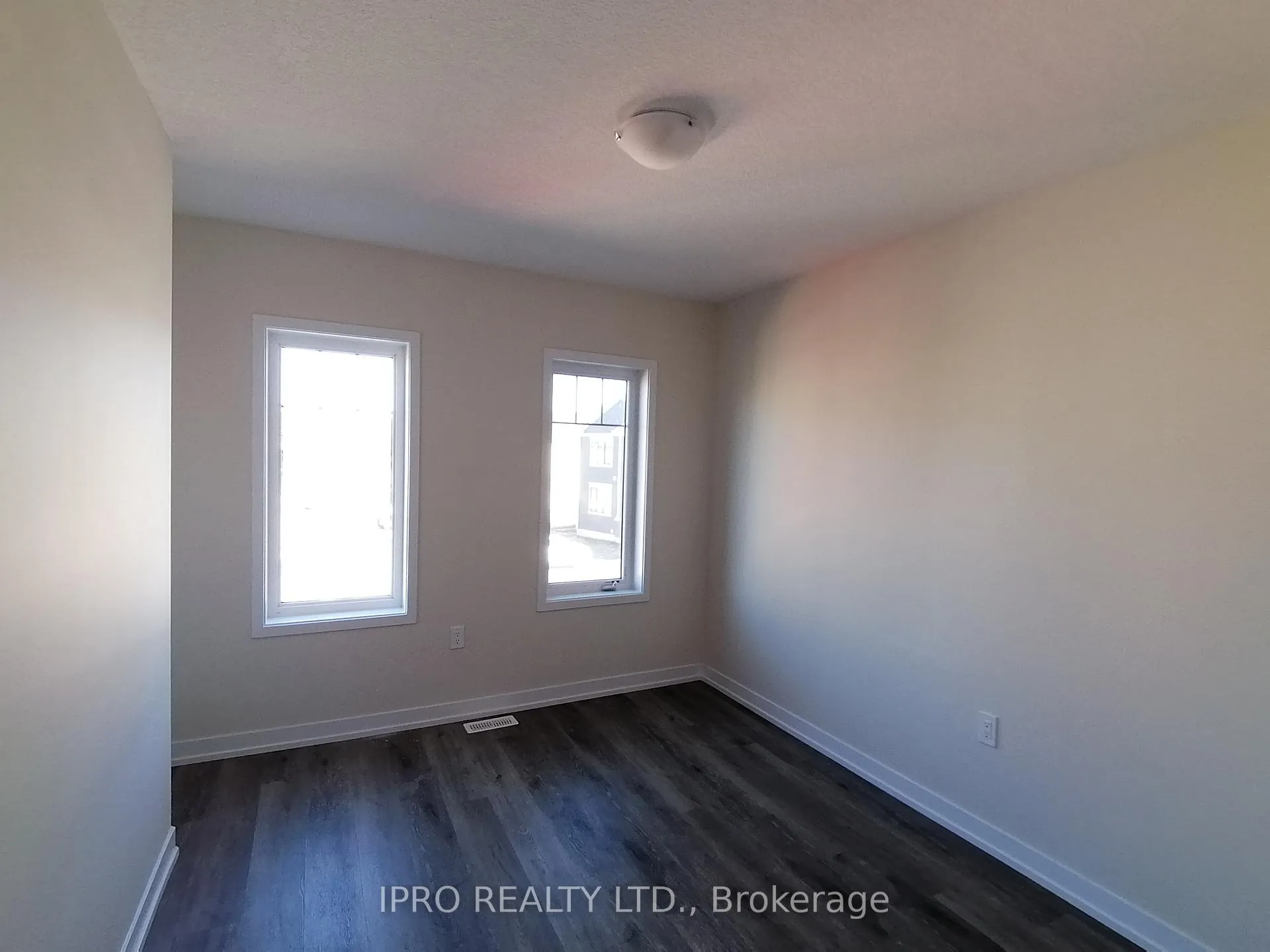 Photo 13 of Unit 19, 7789 Kalar Road, Niagara Falls, Brown — HOMEH