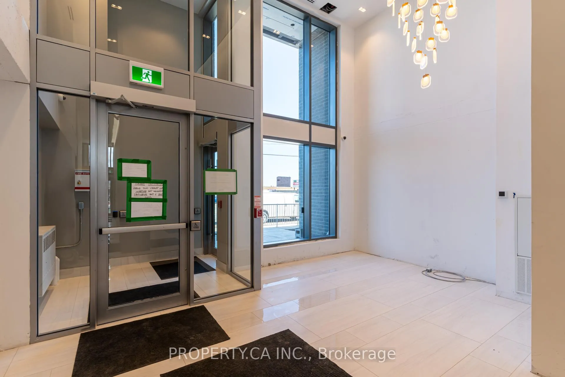 Photo 5 of Unit 613, 2782 Barton Street E, Hamilton, Riverdale — HOMEH