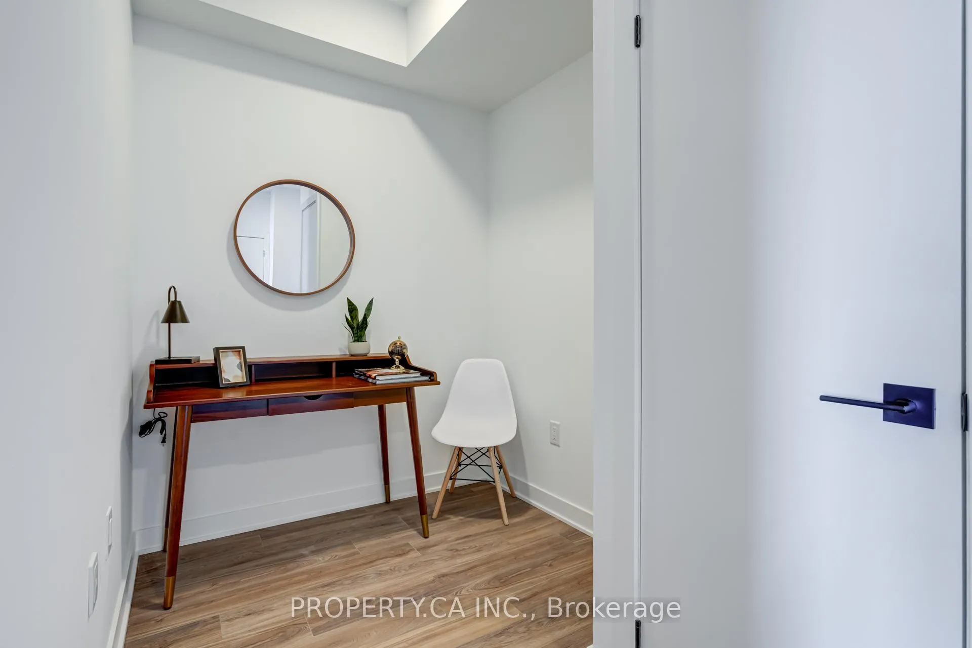 Photo 11 of Unit 613, 2782 Barton Street E, Hamilton, Riverdale — HOMEH