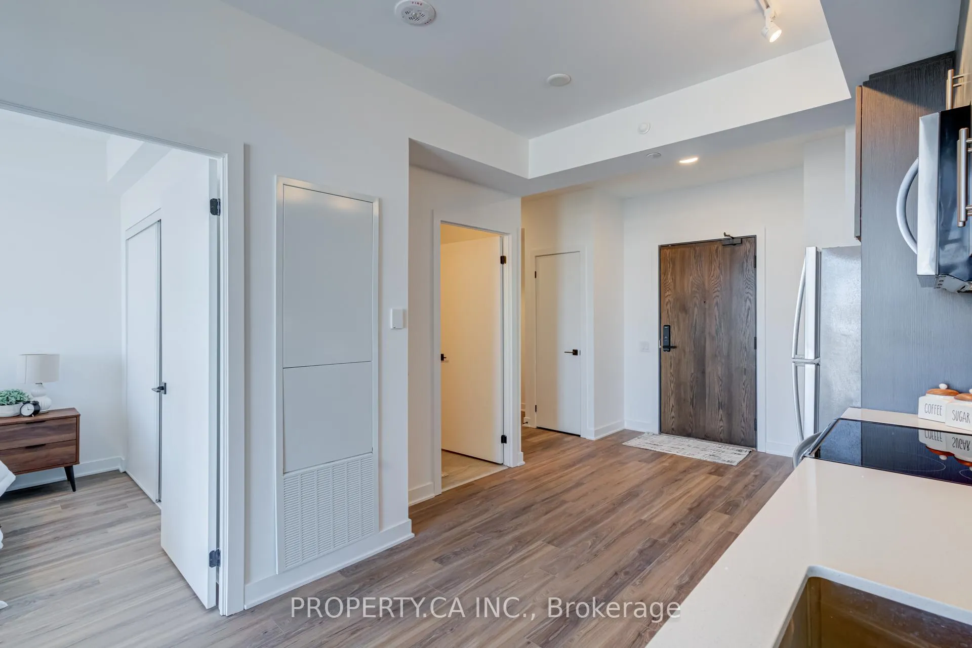 Photo 15 of Unit 613, 2782 Barton Street E, Hamilton, Riverdale — HOMEH