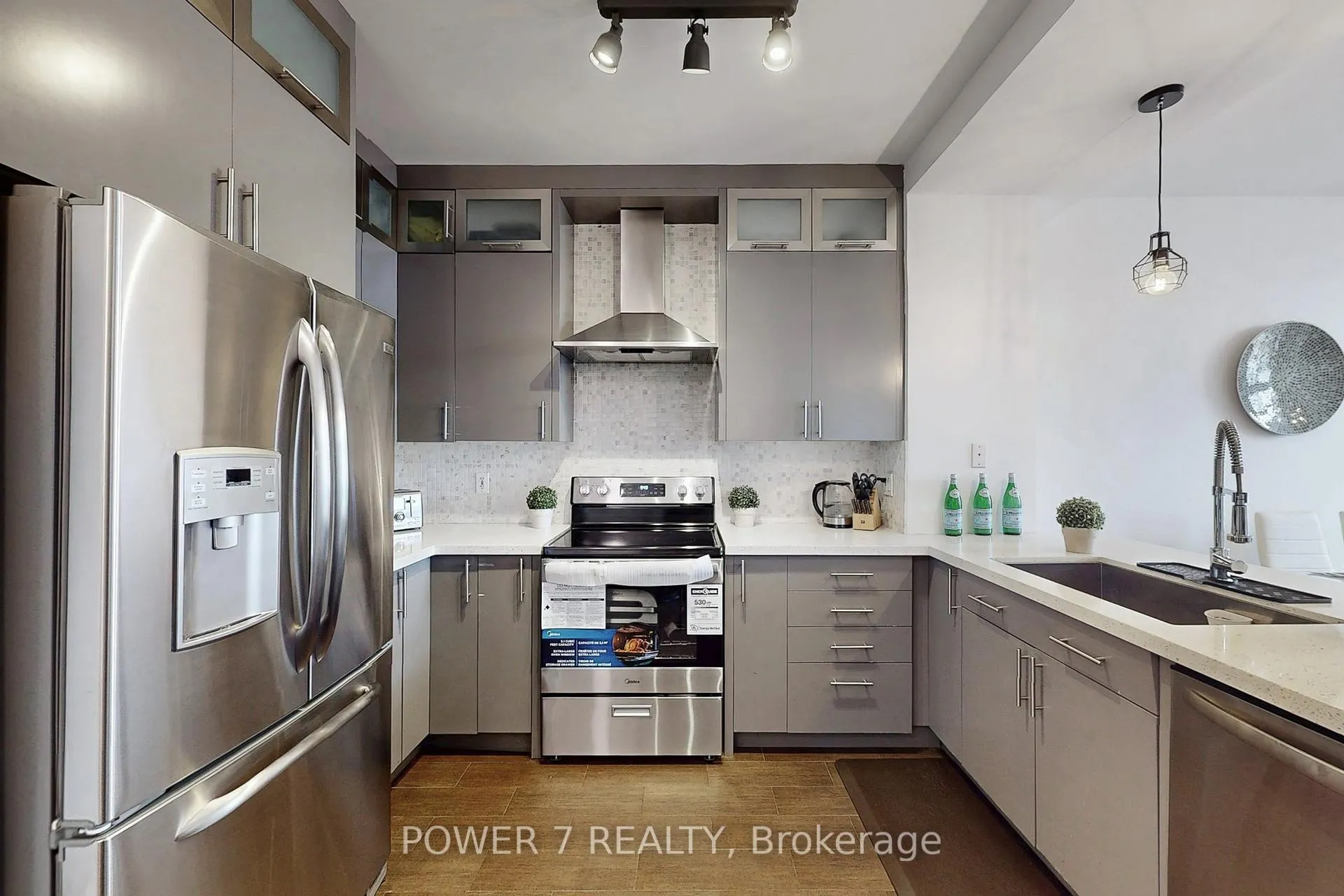 Photo 10 of Unit Ph03, 25 Times Avenue, Markham, Commerce Valley — HOMEH