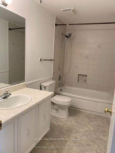 Photo 15 of 14 Lindsay Court, Barrie, 400 North — HOMEH