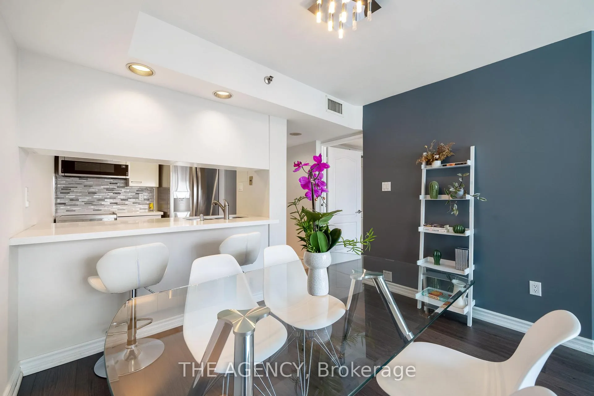 Photo 4 of Unit 3301, 38 Elm Street, Toronto, Bay Street Corridor — HOMEH