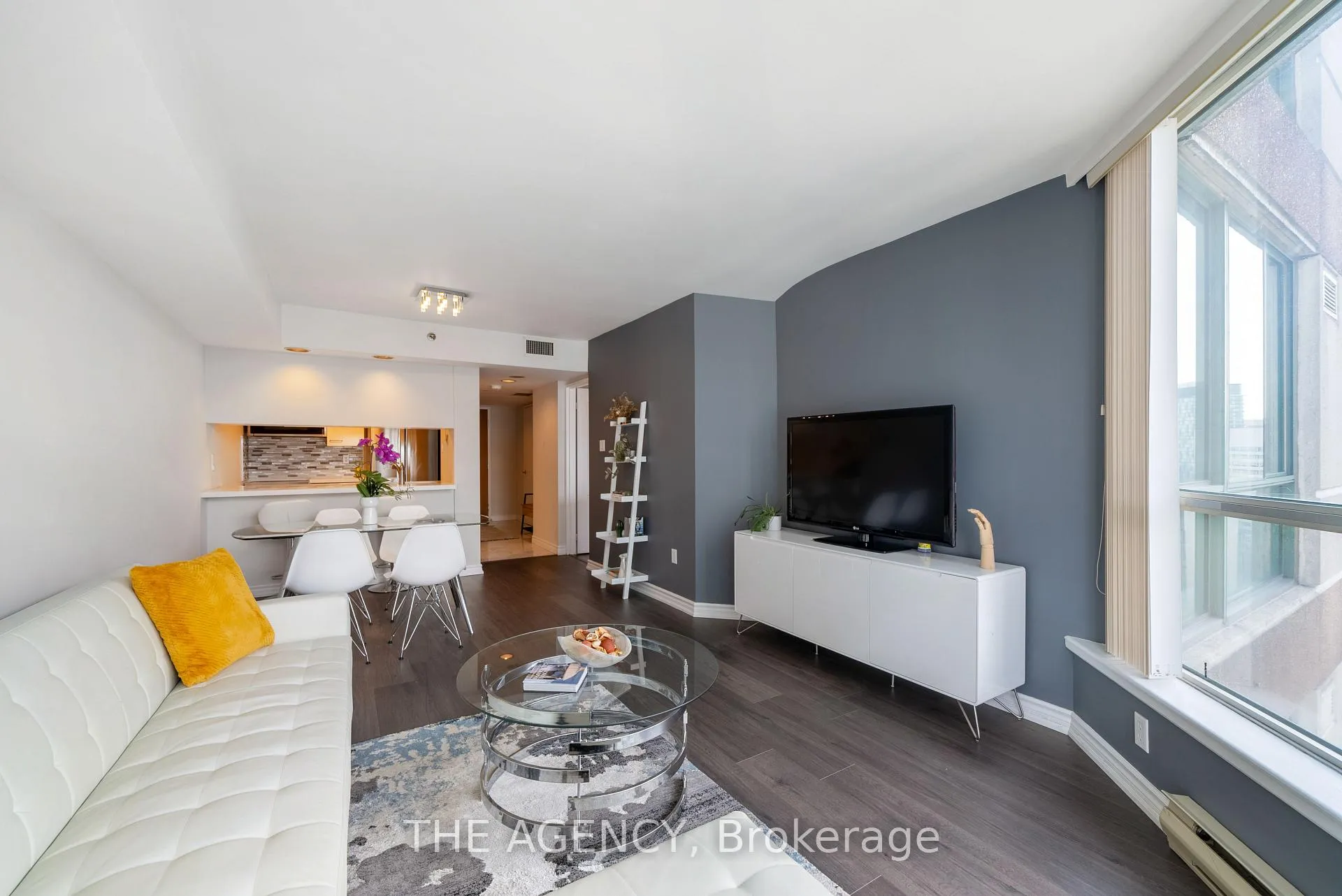 Photo 8 of Unit 3301, 38 Elm Street, Toronto, Bay Street Corridor — HOMEH
