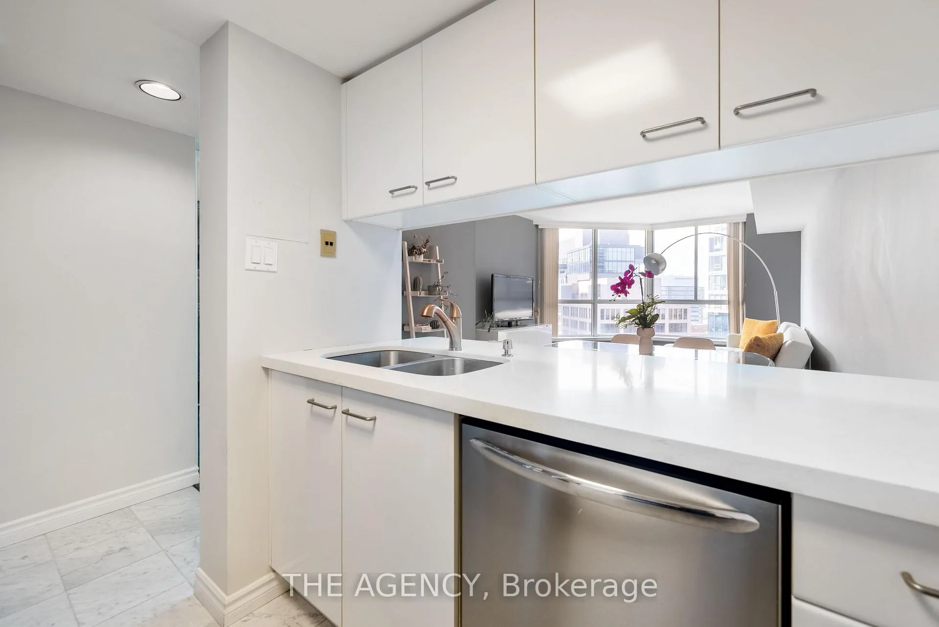 Photo 11 of Unit 3301, 38 Elm Street, Toronto, Bay Street Corridor — HOMEH