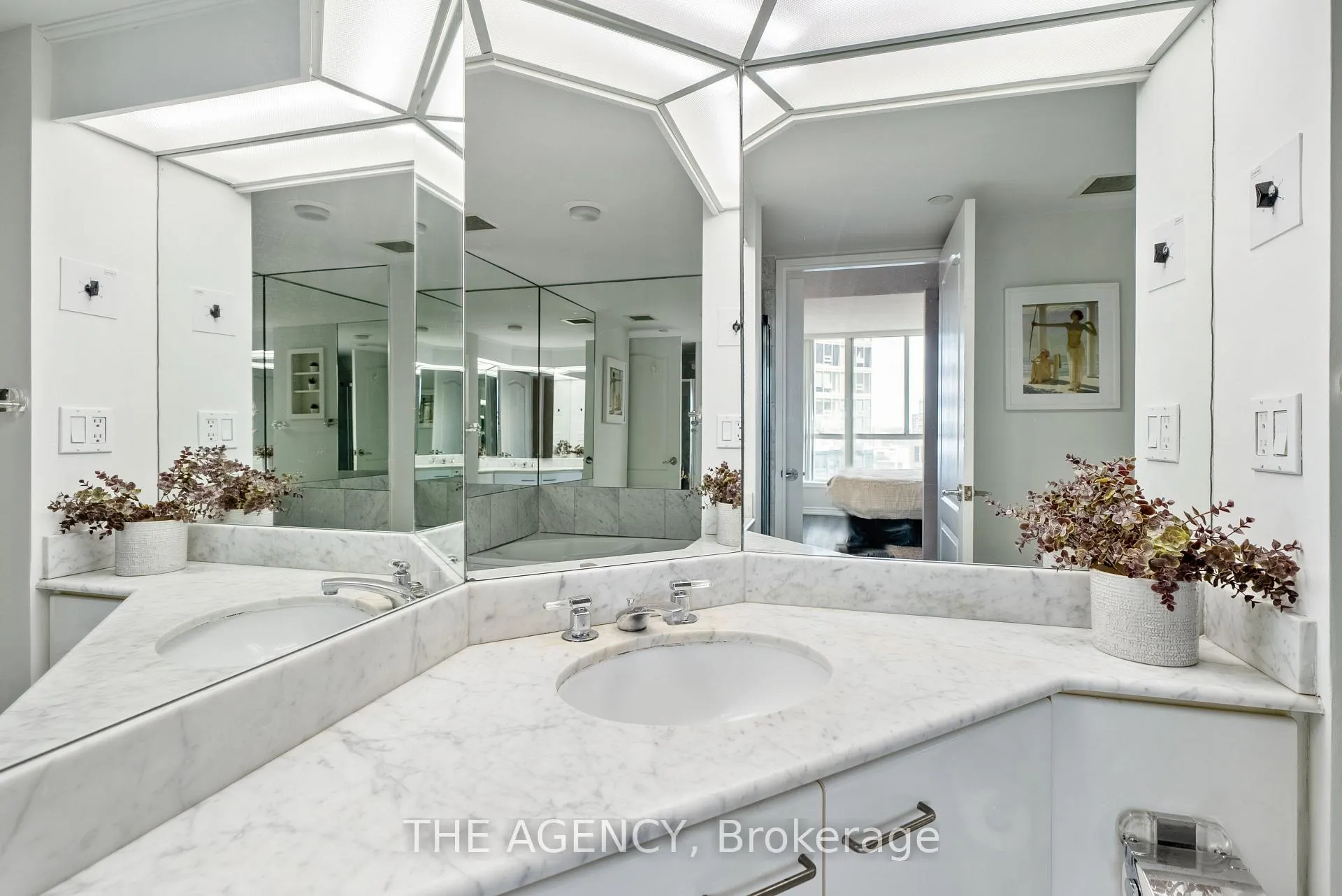 Photo 18 of Unit 3301, 38 Elm Street, Toronto, Bay Street Corridor — HOMEH
