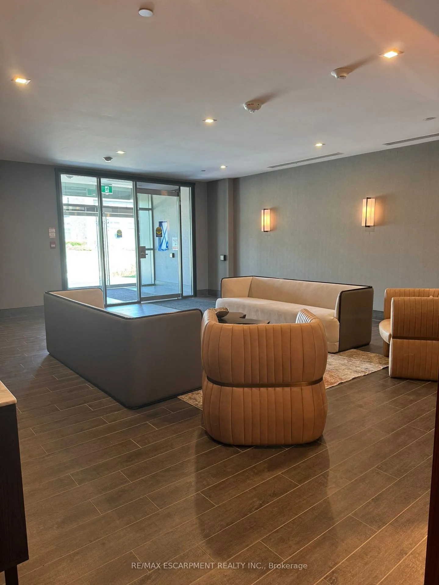 Photo 5 of Unit 420, 470 Dundas Street E, Hamilton, Waterdown — HOMEH