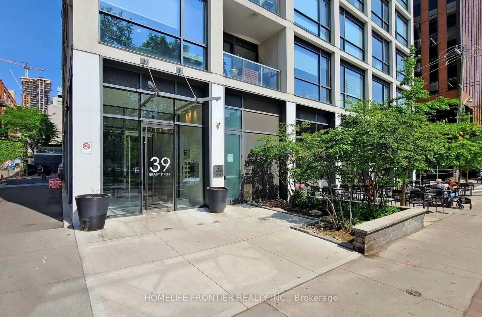 Photo 2 of Unit 825, 39 Brant Street, Toronto, Waterfront Communities — HOMEH