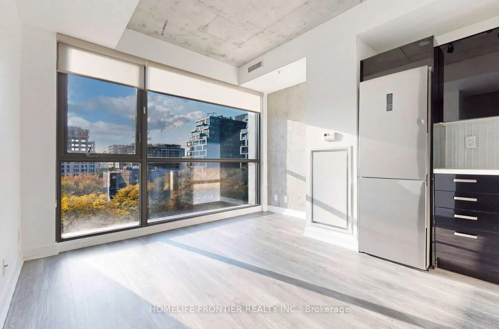 Photo 6 of Unit 825, 39 Brant Street, Toronto, Waterfront Communities — HOMEH