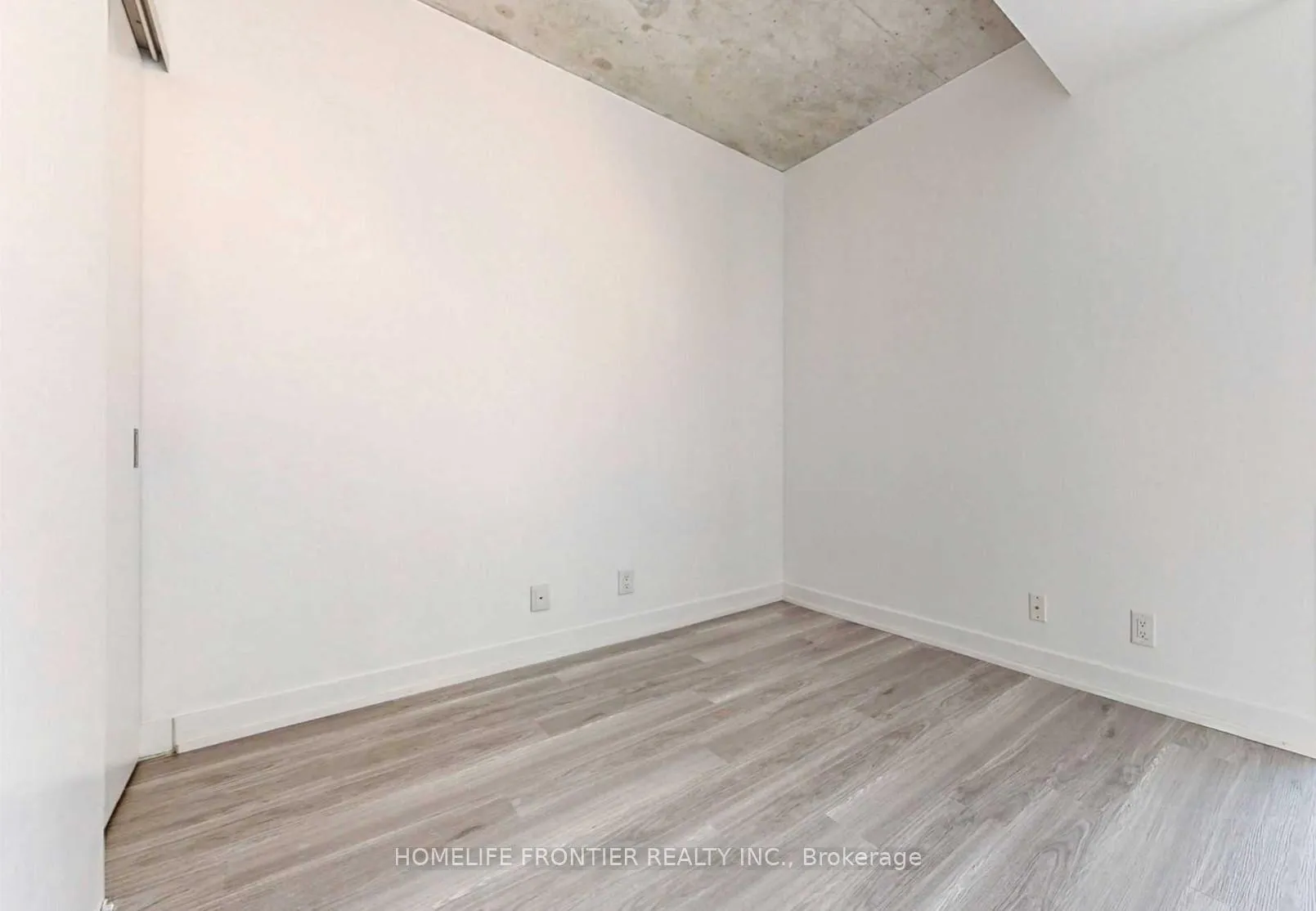 Photo 14 of Unit 825, 39 Brant Street, Toronto, Waterfront Communities — HOMEH
