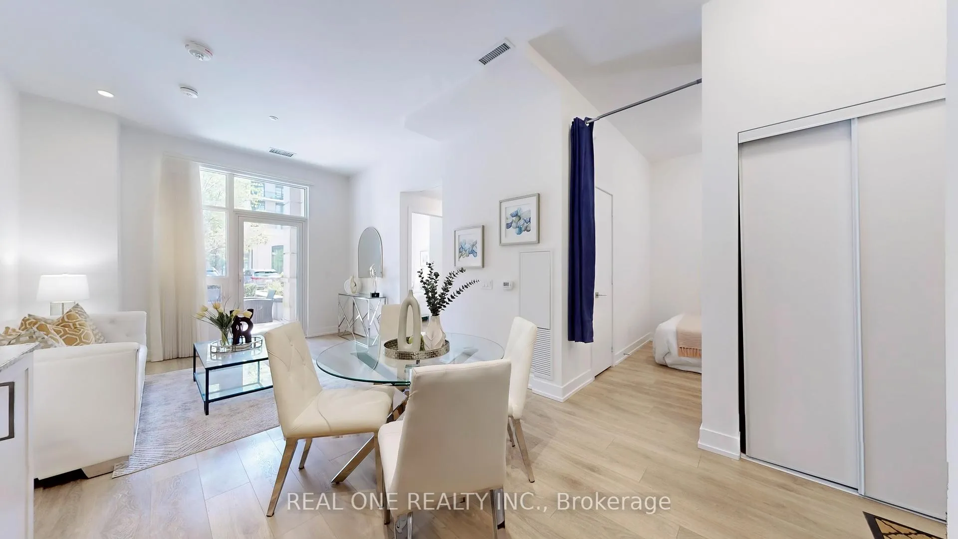 Photo 10 of Unit 116W, 268 Buchanan Drive, Markham, Unionville — HOMEH