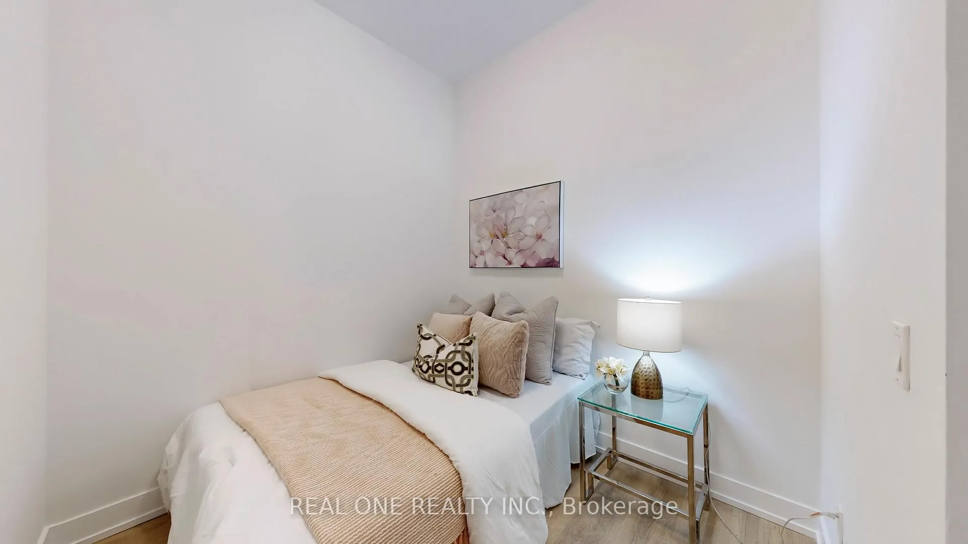 Photo 12 of Unit 116W, 268 Buchanan Drive, Markham, Unionville — HOMEH