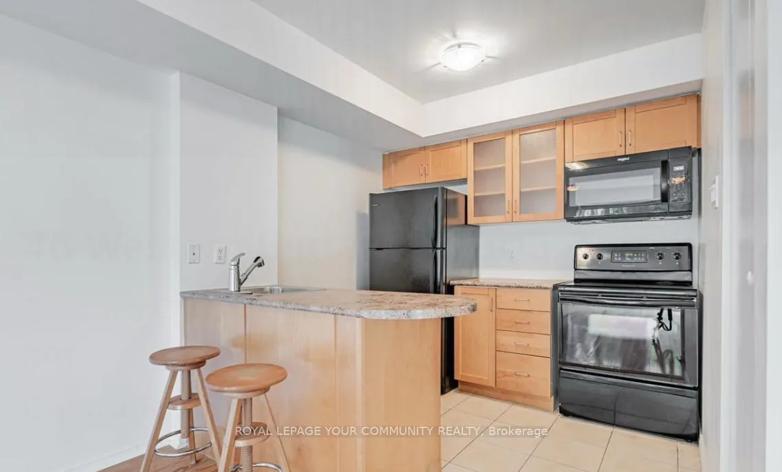 Photo 6 of Unit 805, 46 Western Battery Road E, Toronto, Niagara — HOMEH