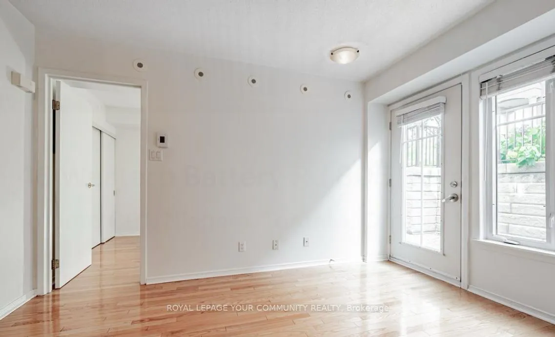 Photo 11 of Unit 805, 46 Western Battery Road E, Toronto, Niagara — HOMEH