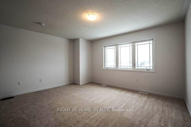 Photo 12 of 91 Frank's Way, Barrie, Allandale — HOMEH